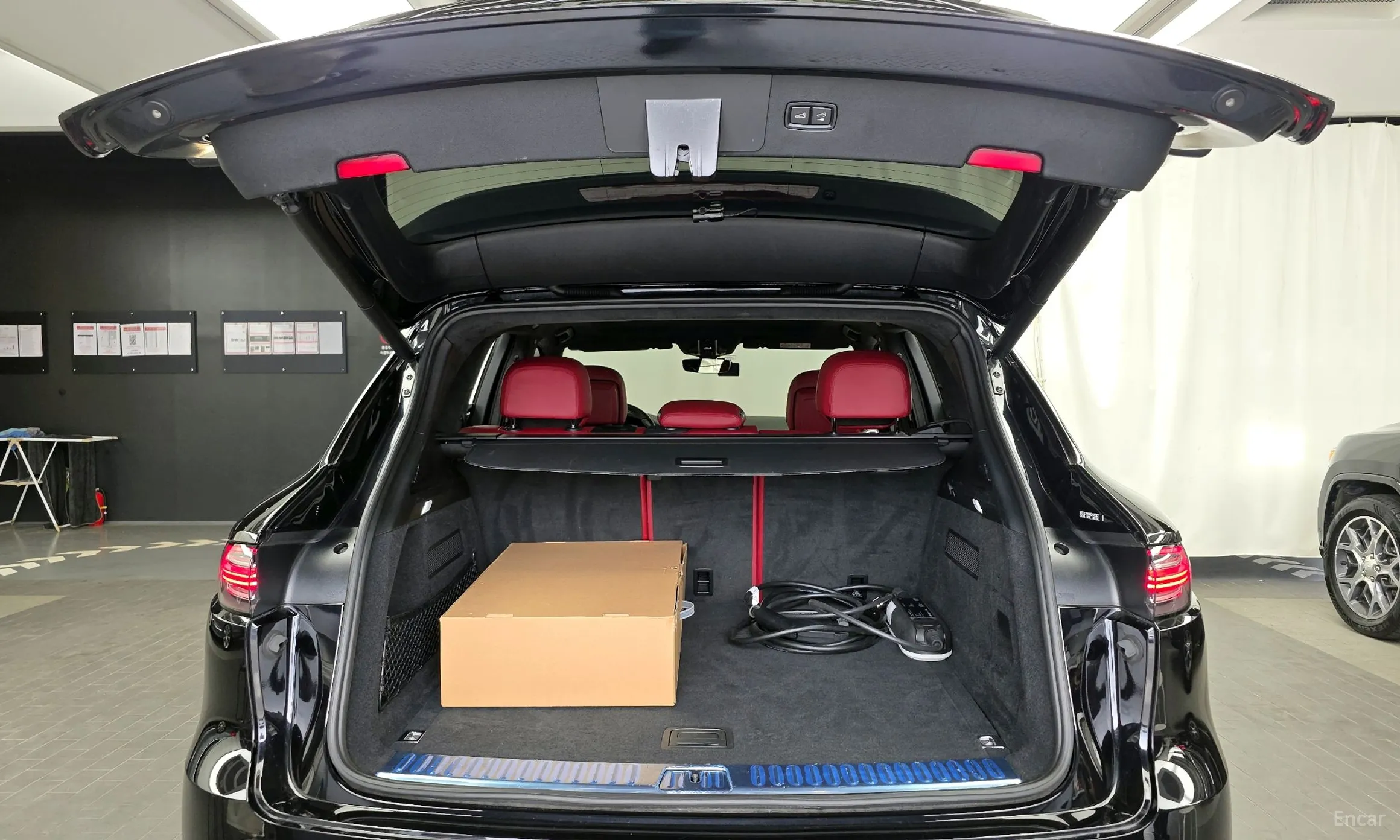 Porsche Cayenne (PO536) превью 20