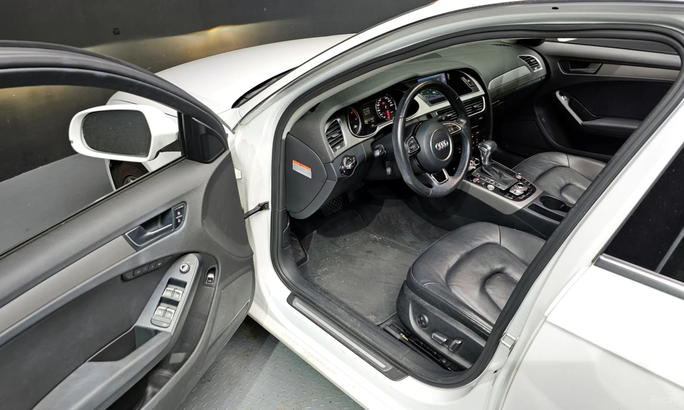 Audi New A4 превью 10