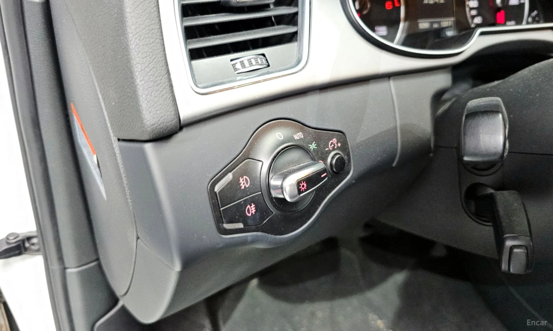 Audi New A4 превью 19