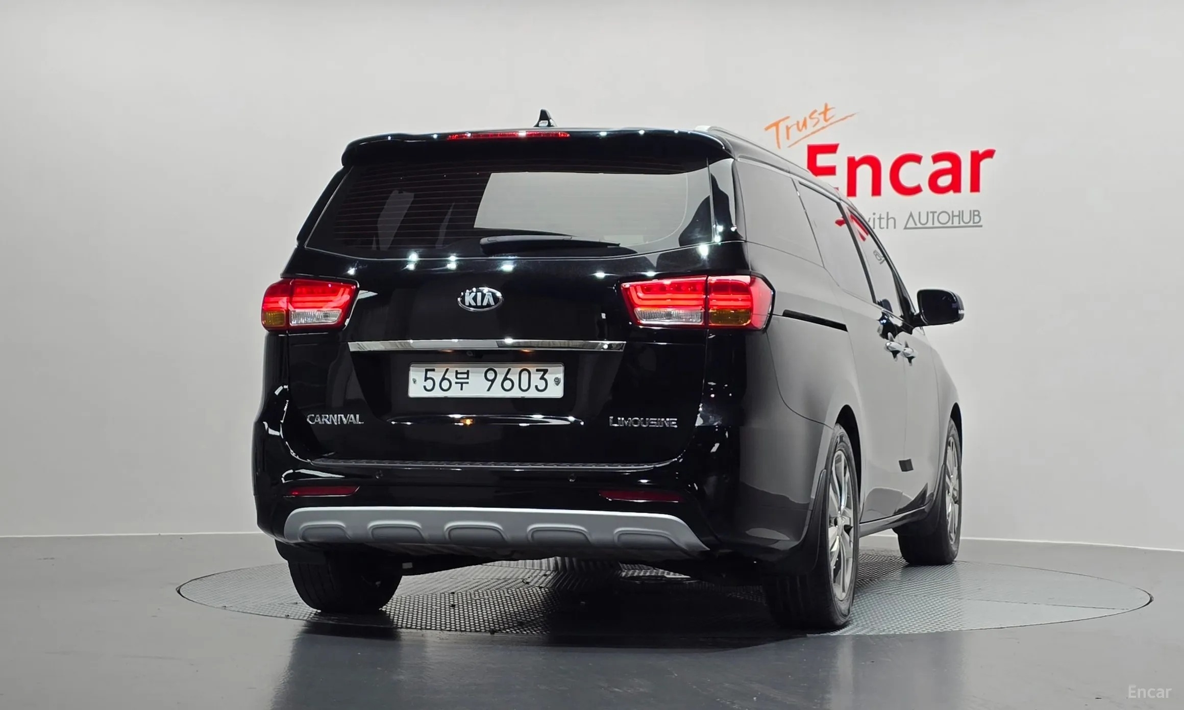 Kia Carnival превью 4