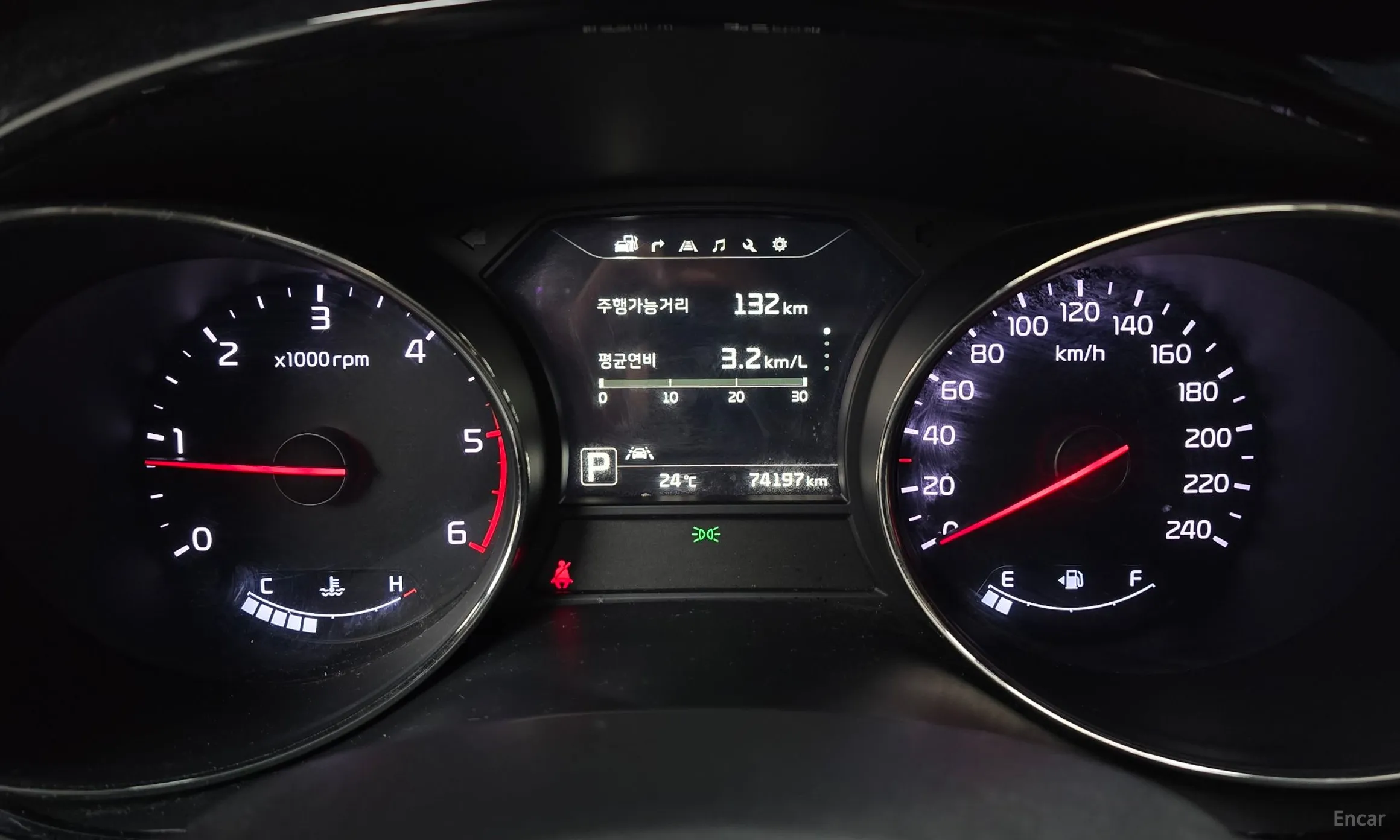 Kia Carnival превью 8