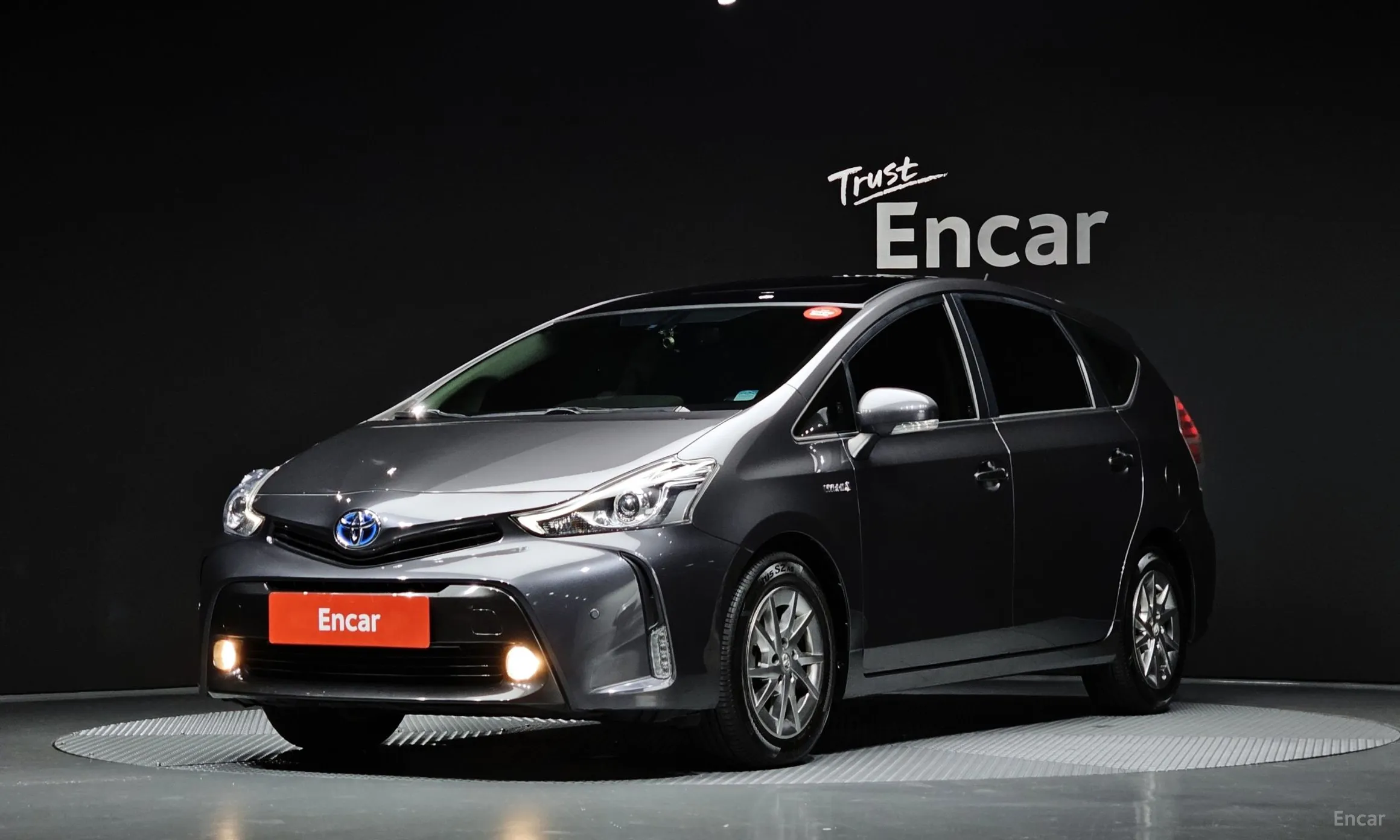 Toyota Prius V
