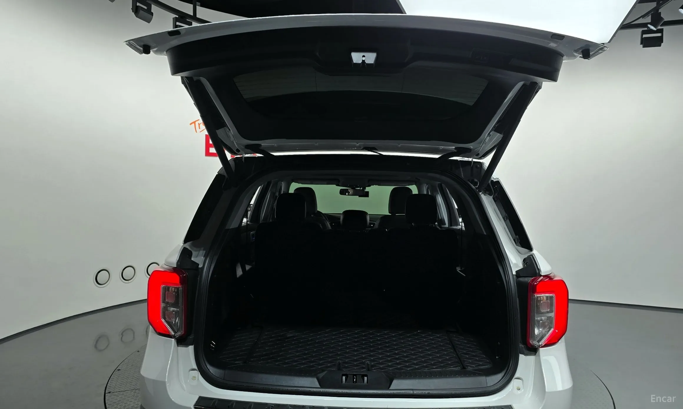 Ford Explorer 6th Generation превью 16