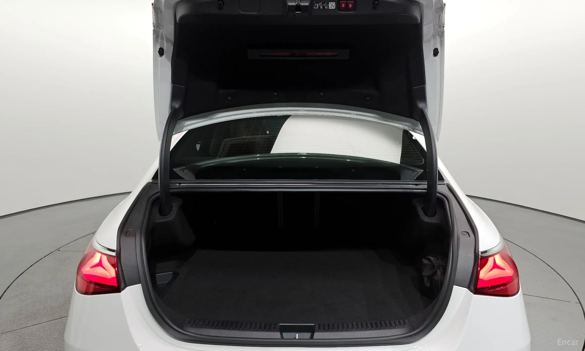 Mercedes Benz E-Class W214 превью 20