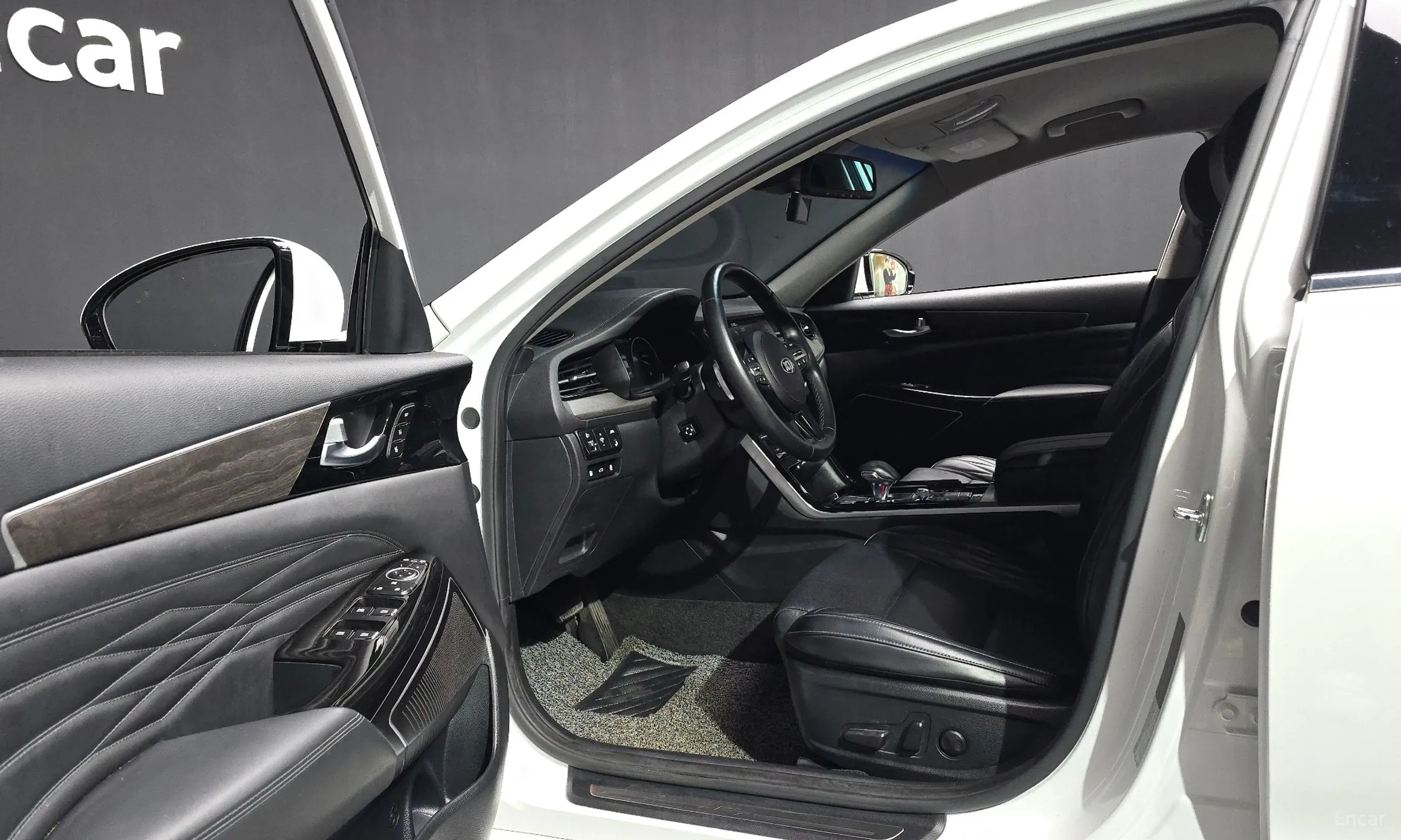 Kia K7 Premier превью 10