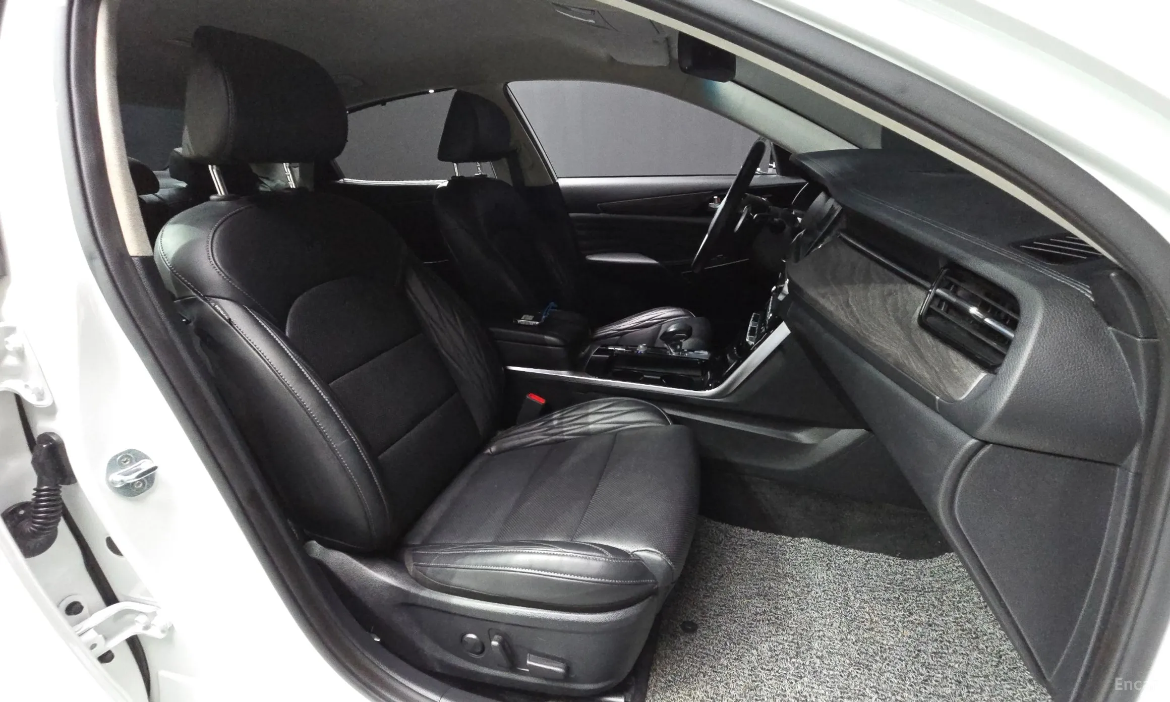 Kia K7 Premier превью 11