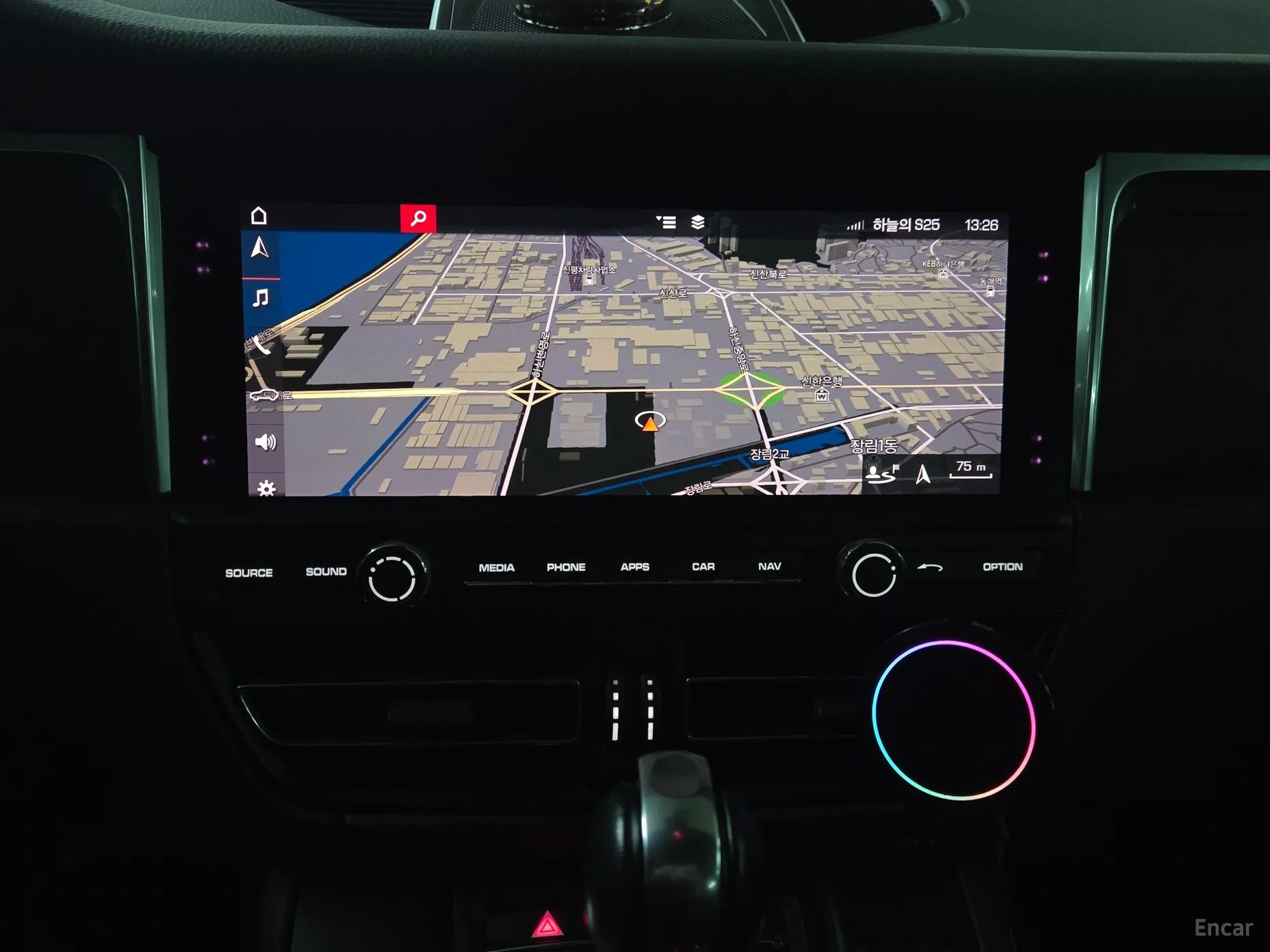 Porsche Macan превью 10
