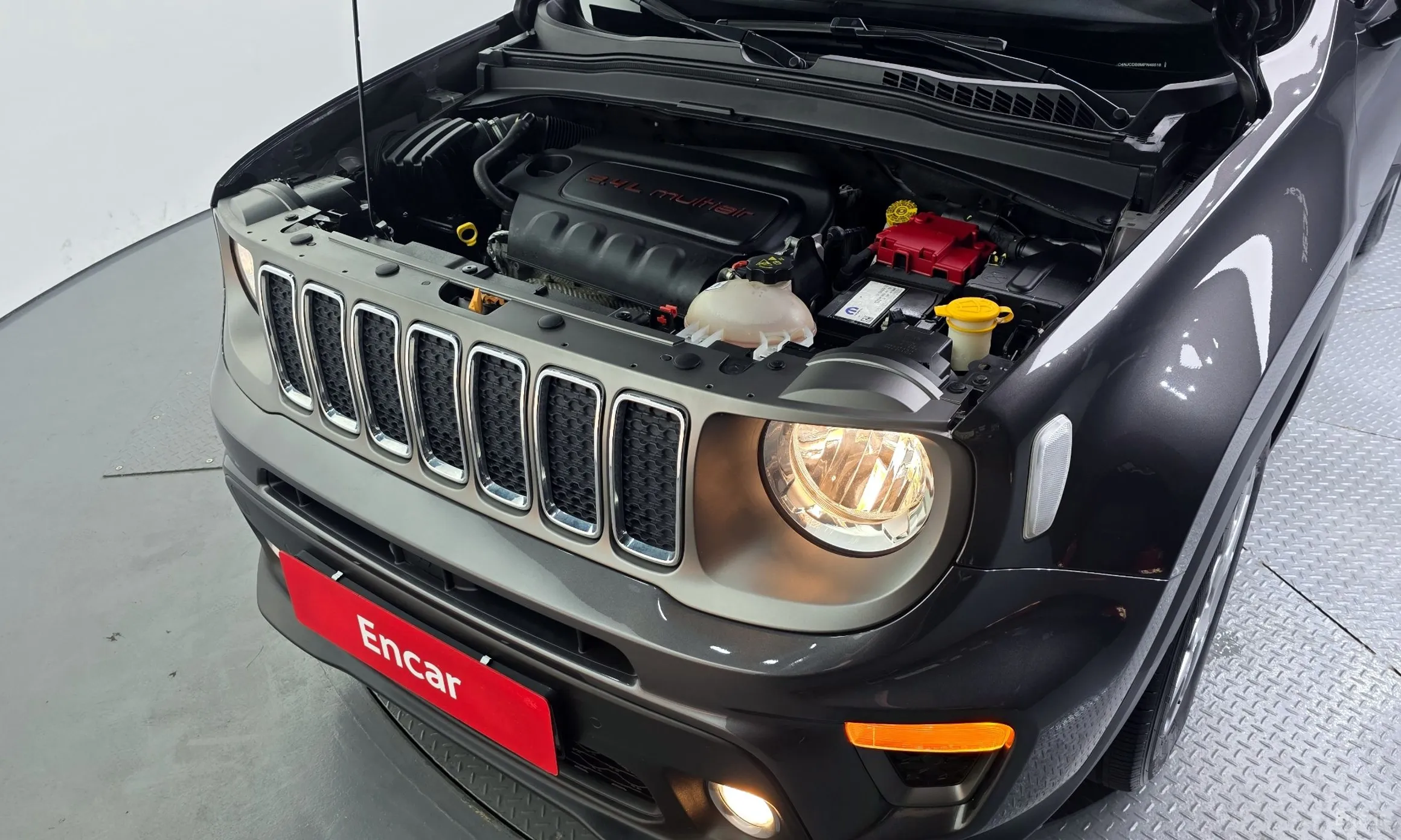 Jeep Renegade превью 6