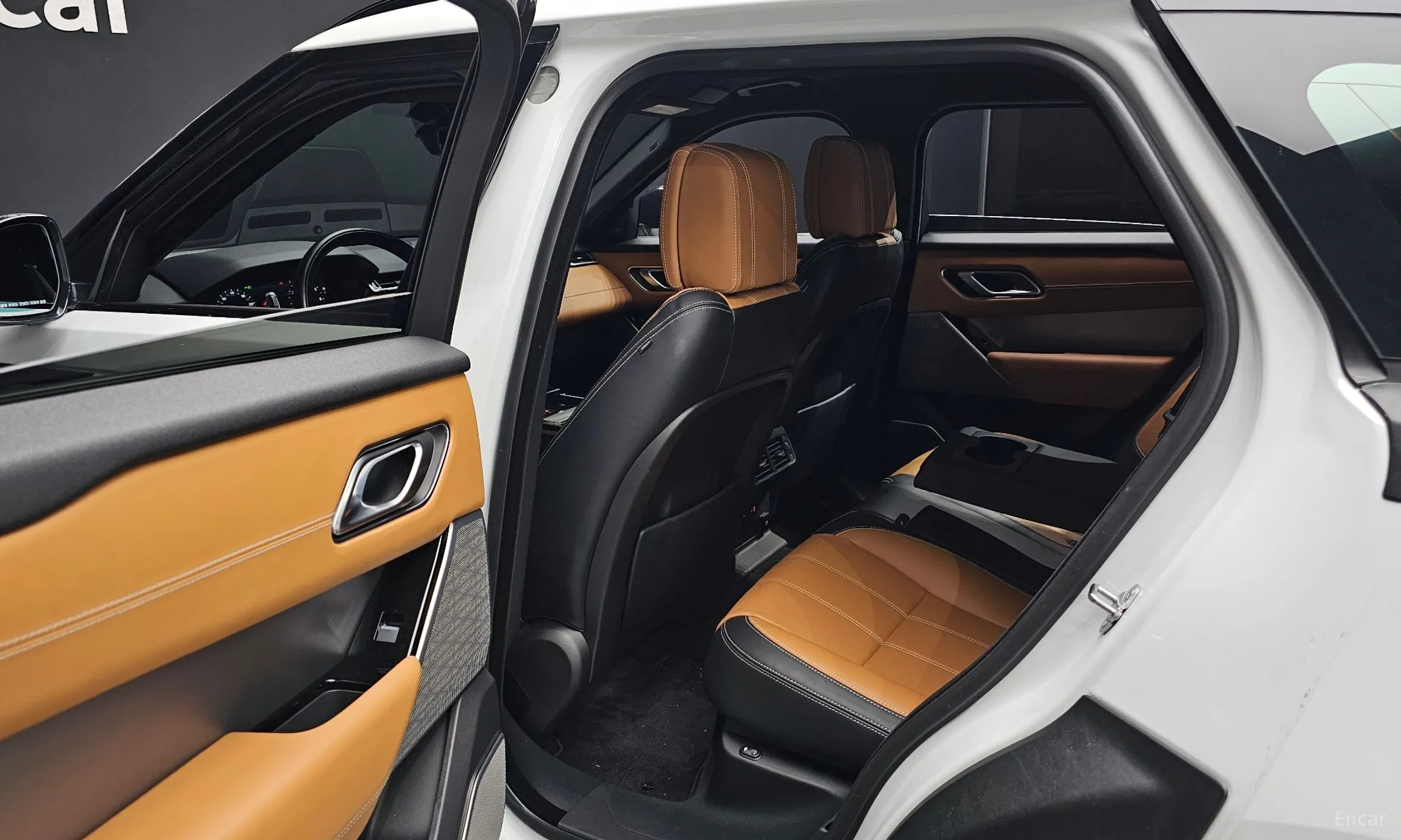 Land Rover Range Rover Bella превью 12