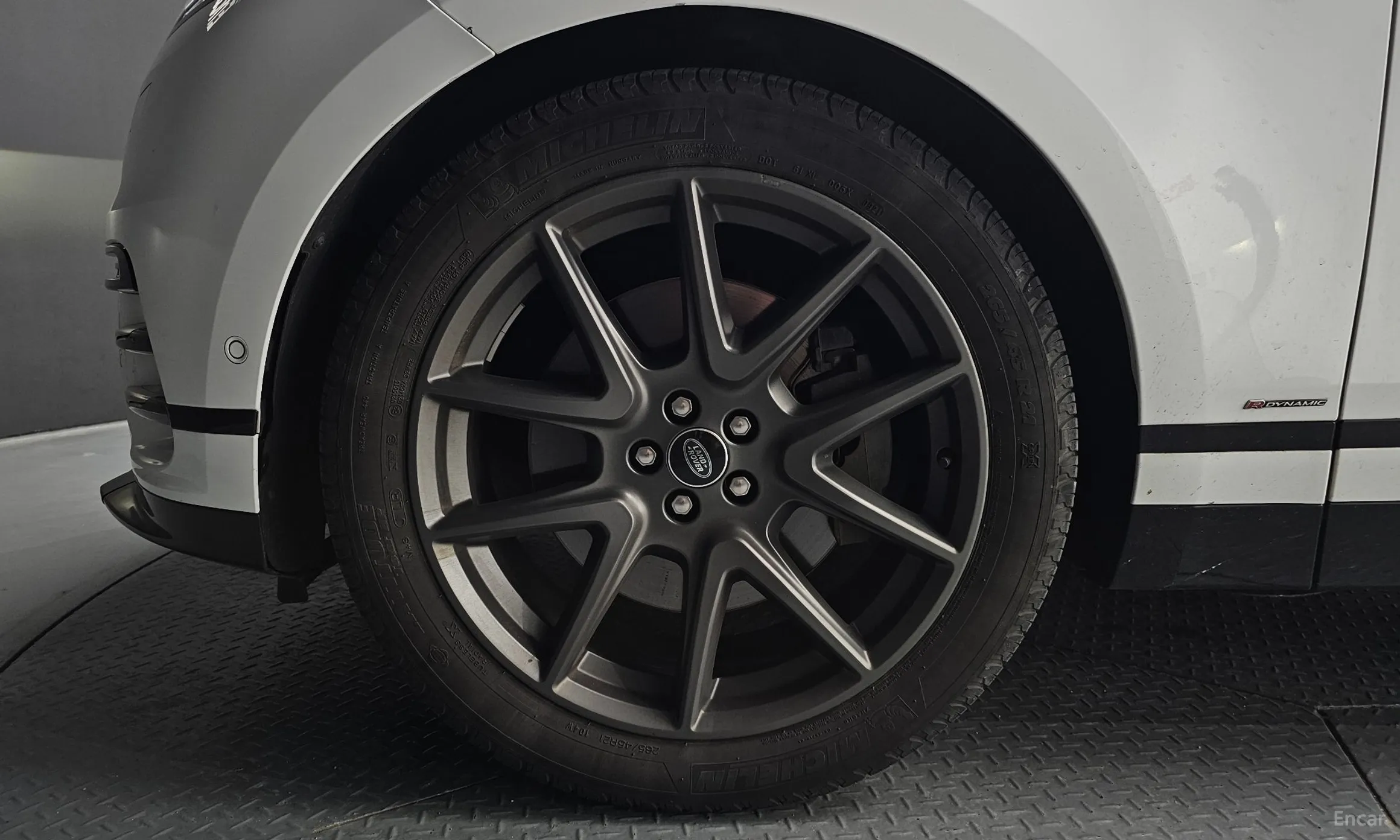 Land Rover Range Rover Bella превью 5