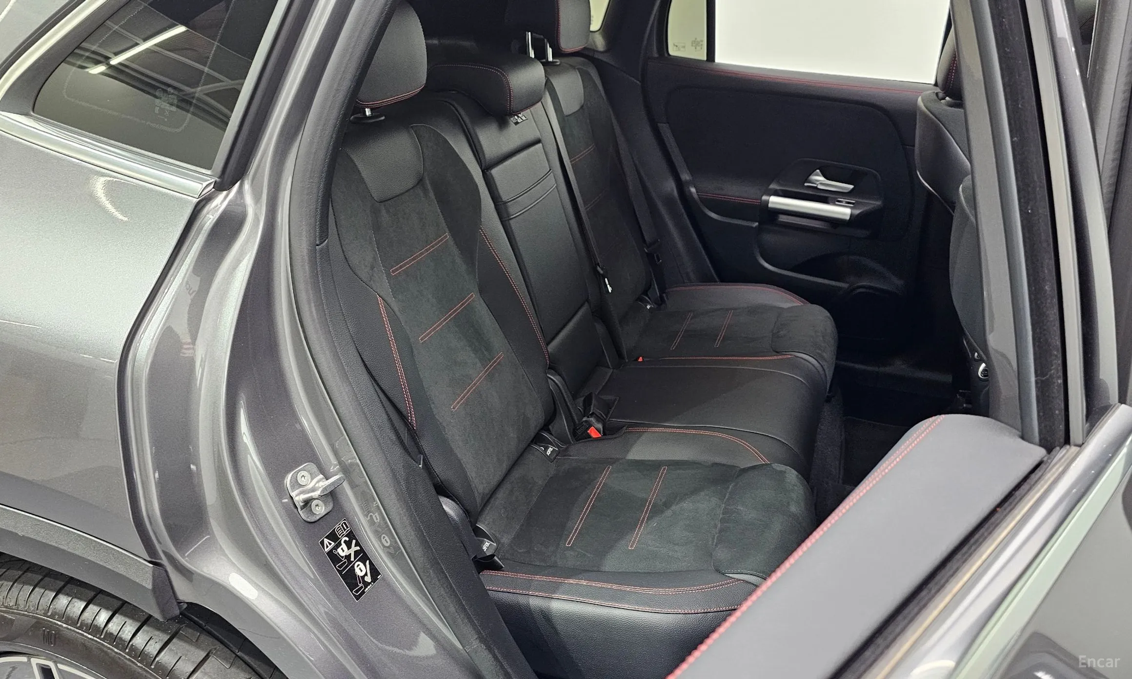 Mercedes Benz GLA-Class H247 превью 11