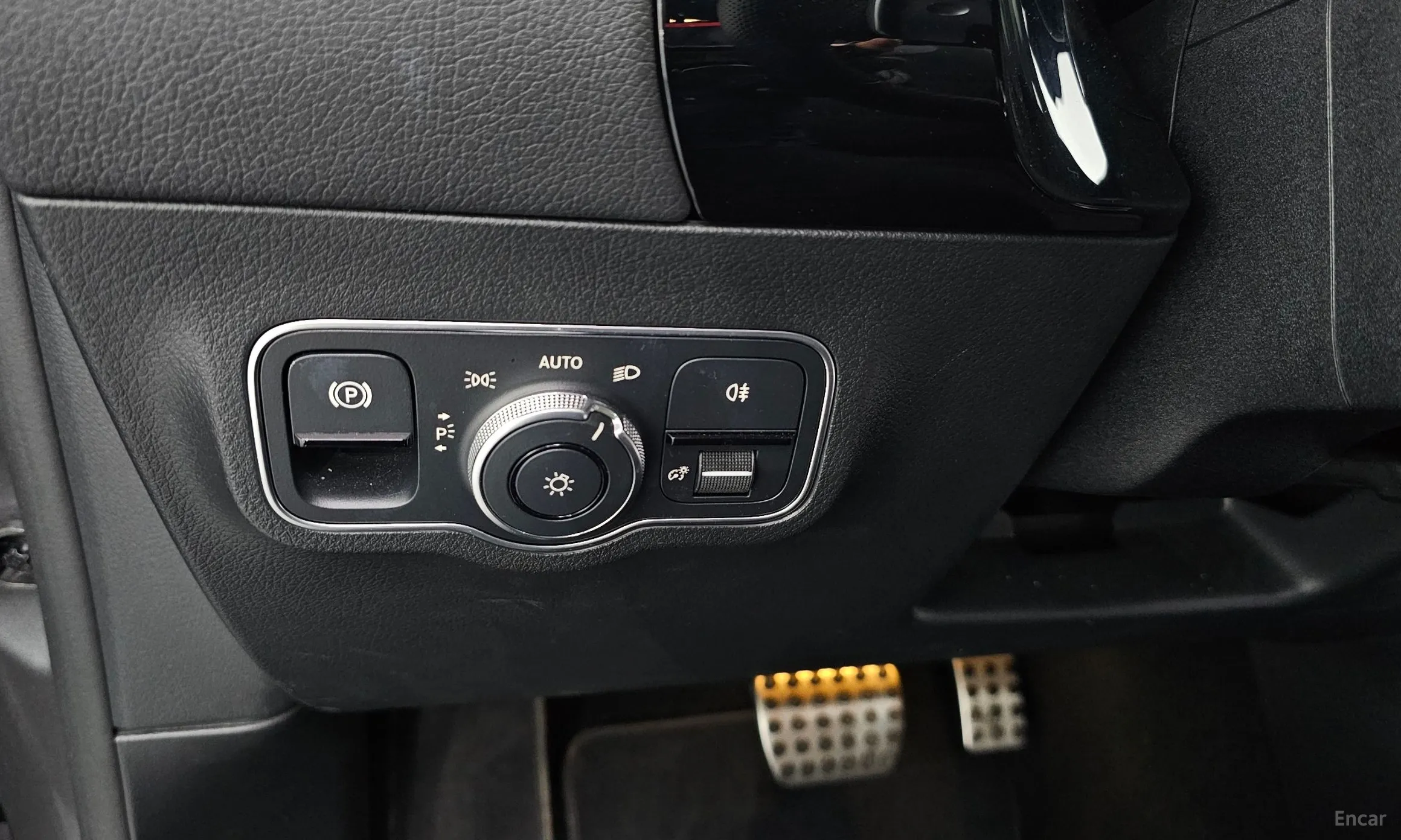 Mercedes Benz GLA-Class H247 превью 17