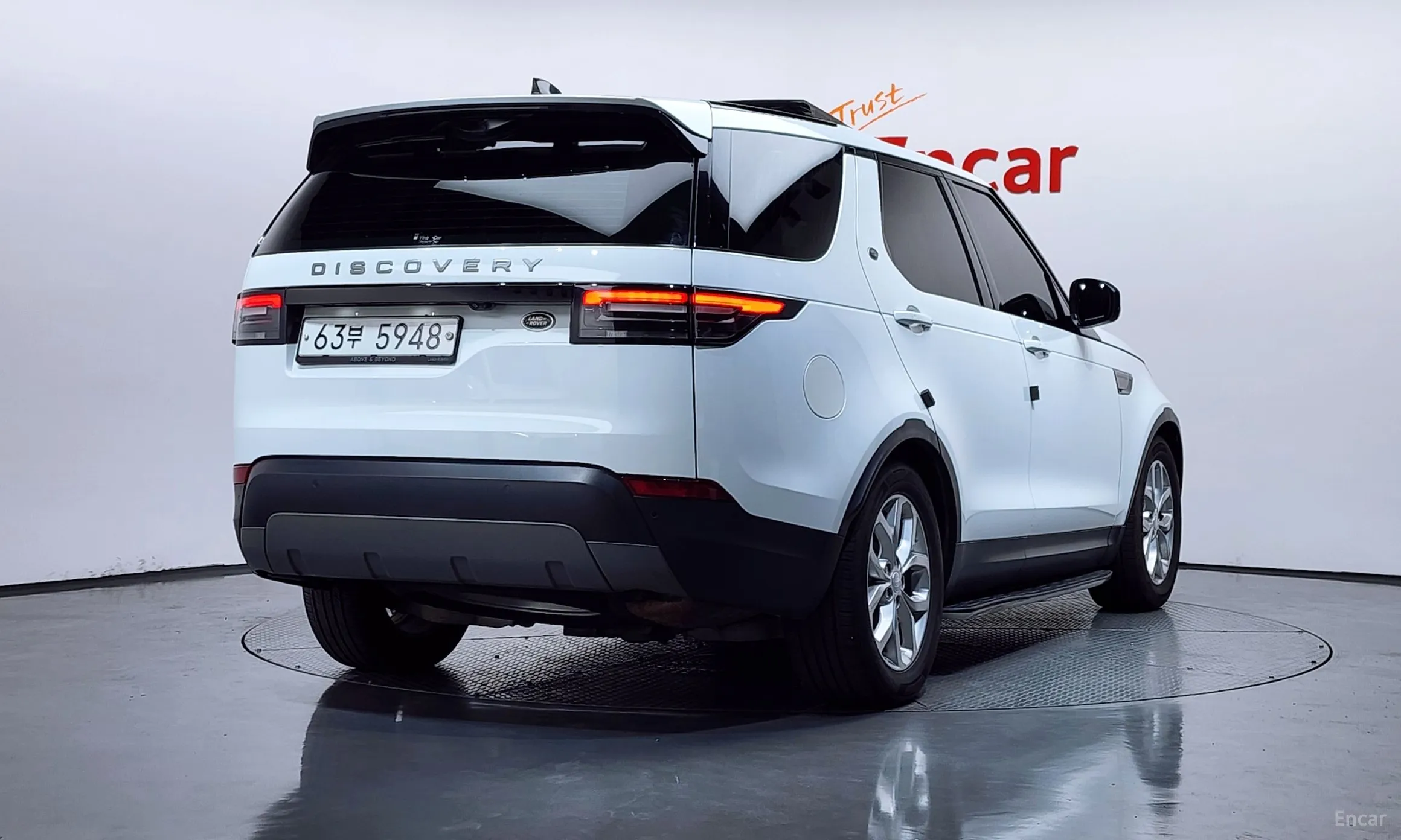 Land Rover Discovery 5 превью 2