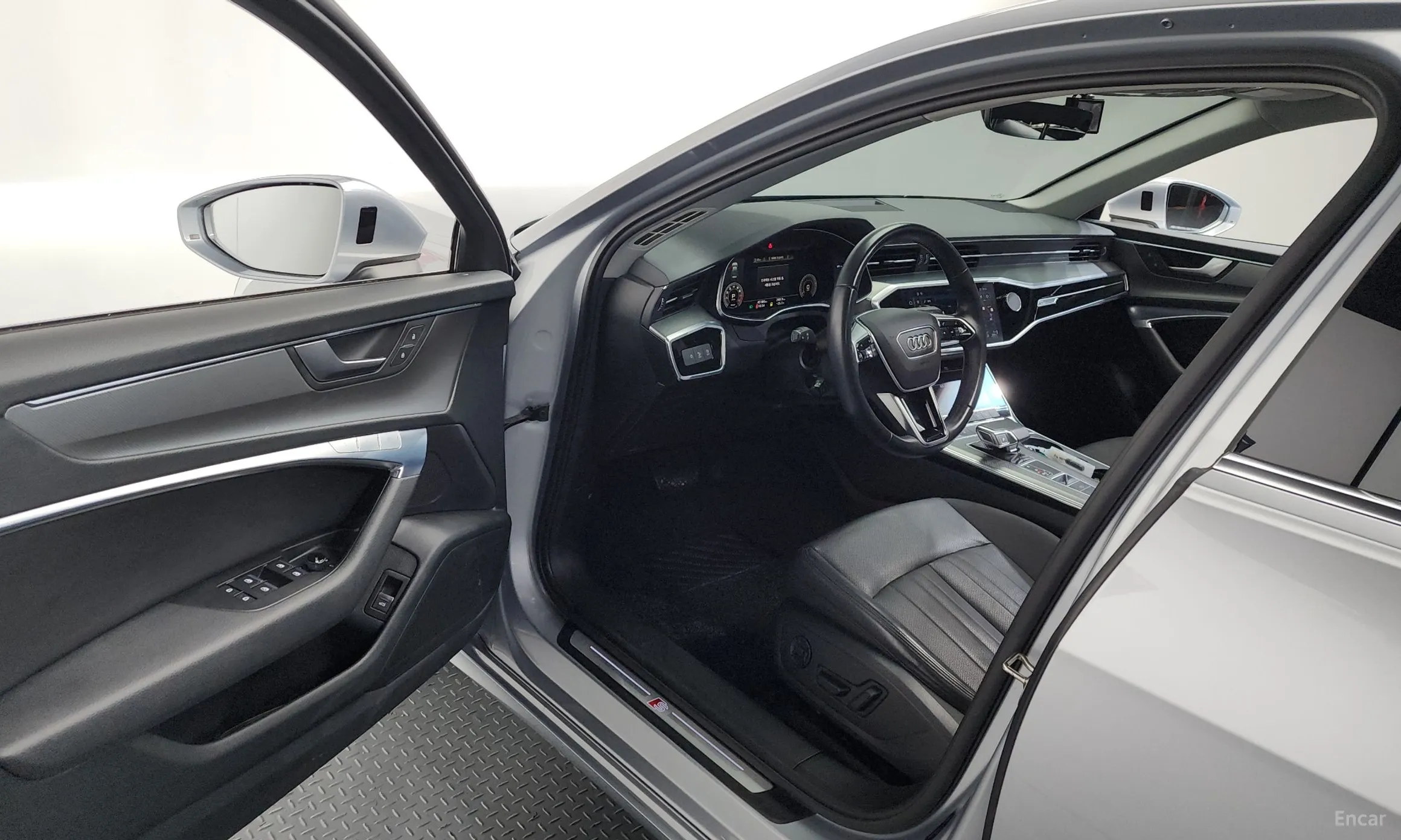 Audi A6 (C8) превью 10