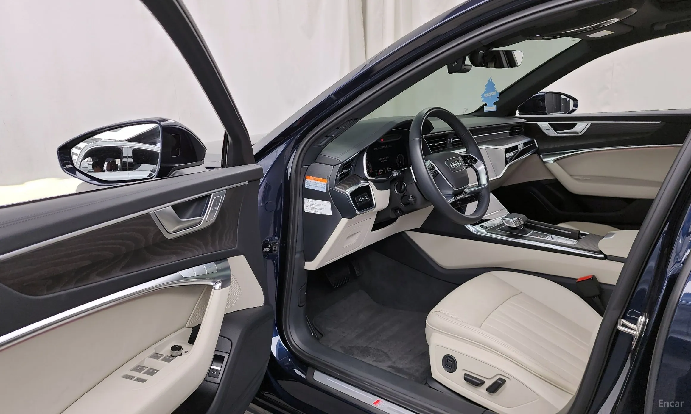 Audi A6 (C8) превью 10