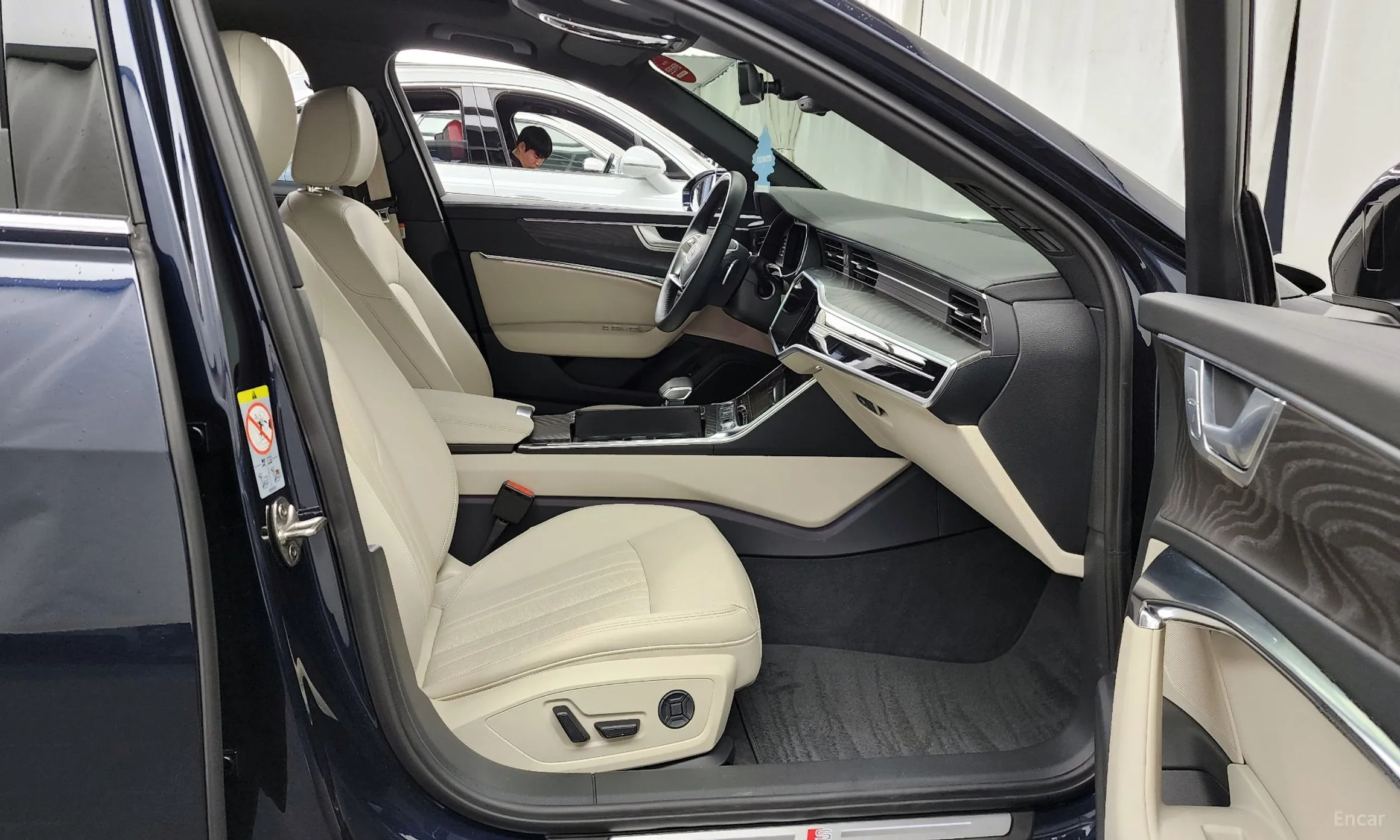 Audi A6 (C8) превью 11