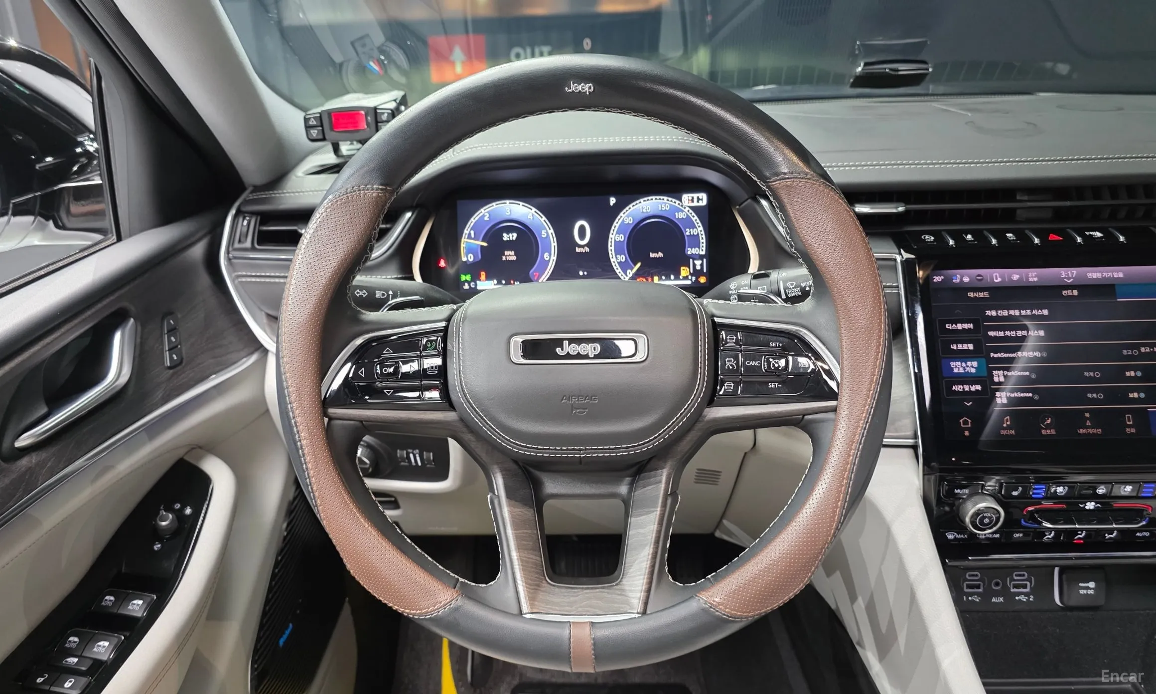 Jeep Grand Cherokee (WL) превью 13