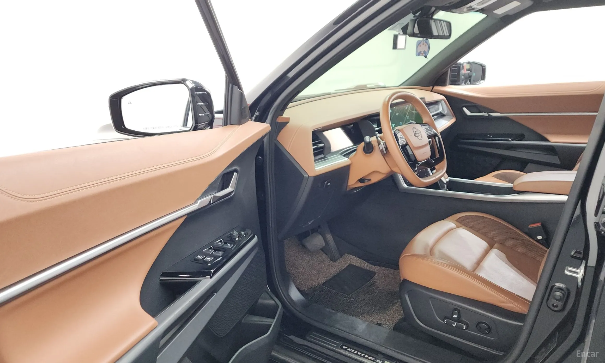 KG Mobility (SsangYong) Torres превью 10