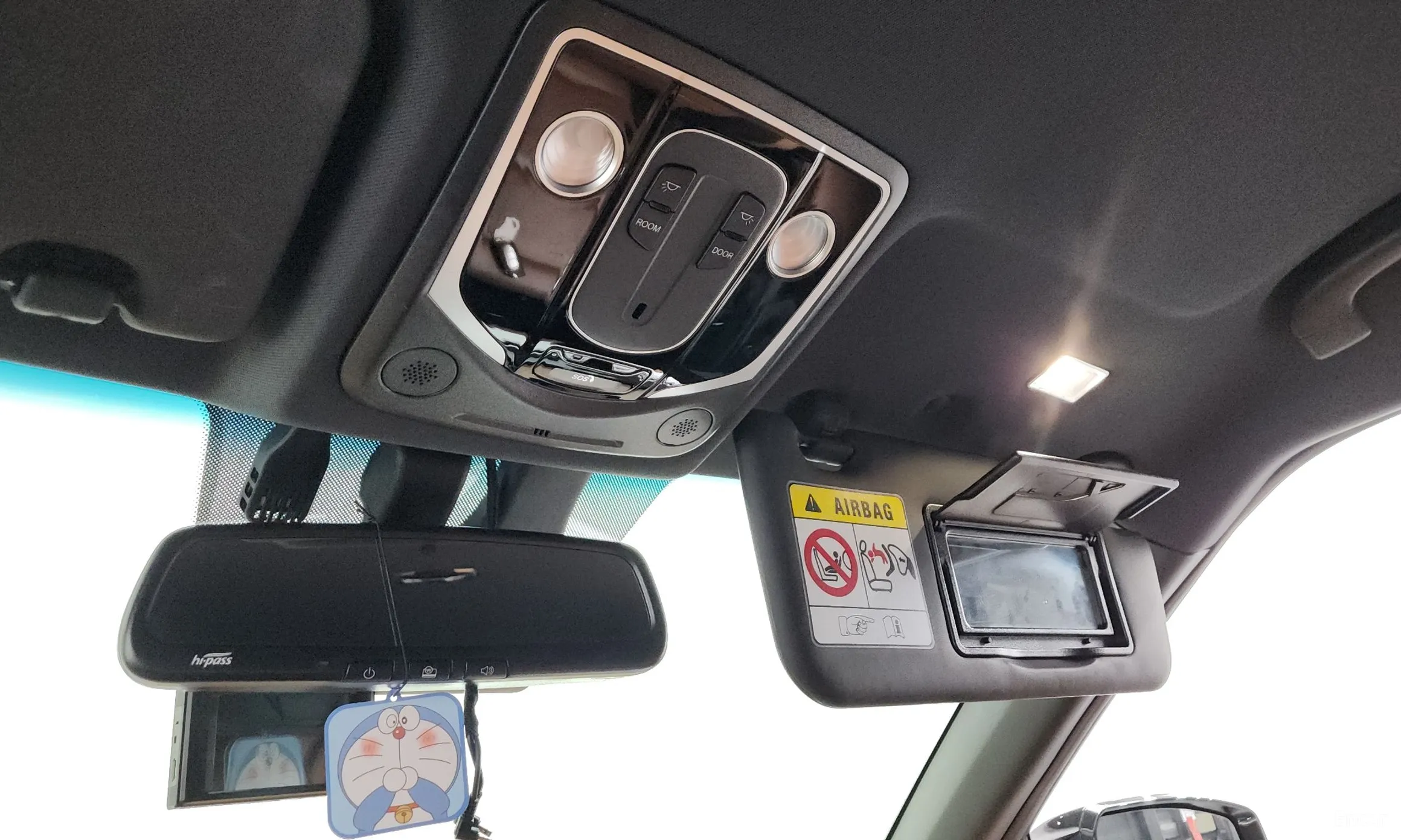 KG Mobility (SsangYong) Torres превью 20