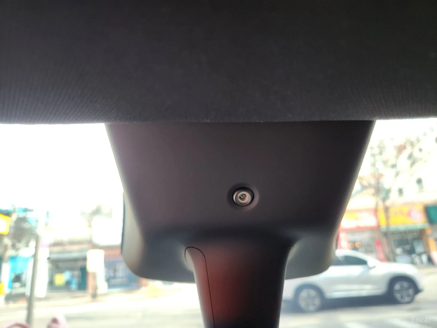 Tesla Model Y превью 14