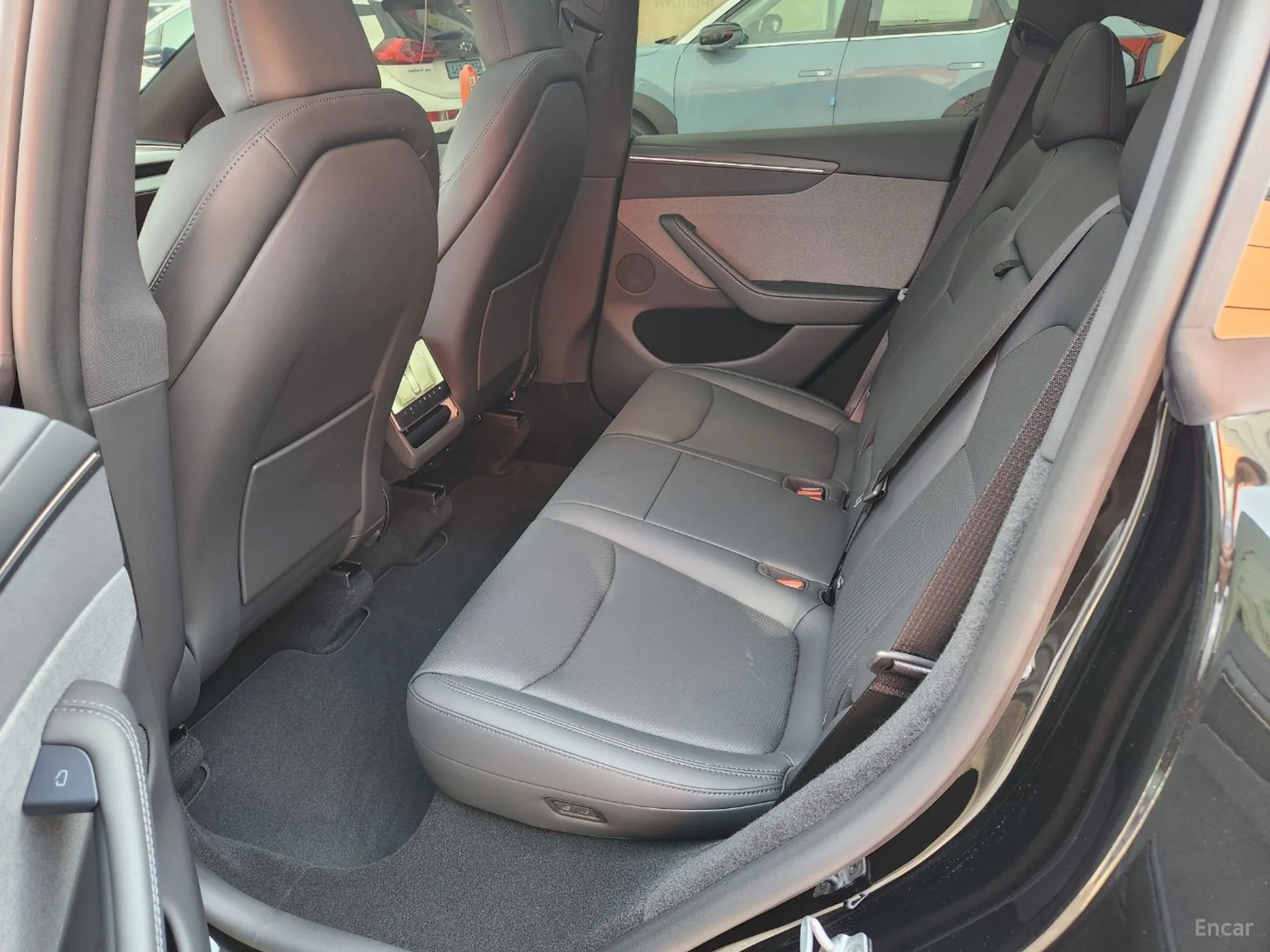 Tesla Model Y превью 15