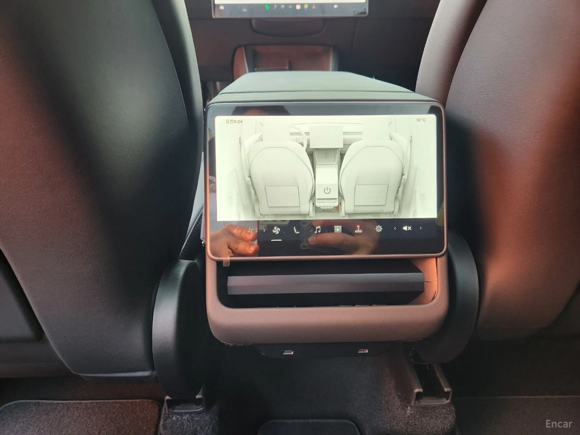 Tesla Model Y превью 16