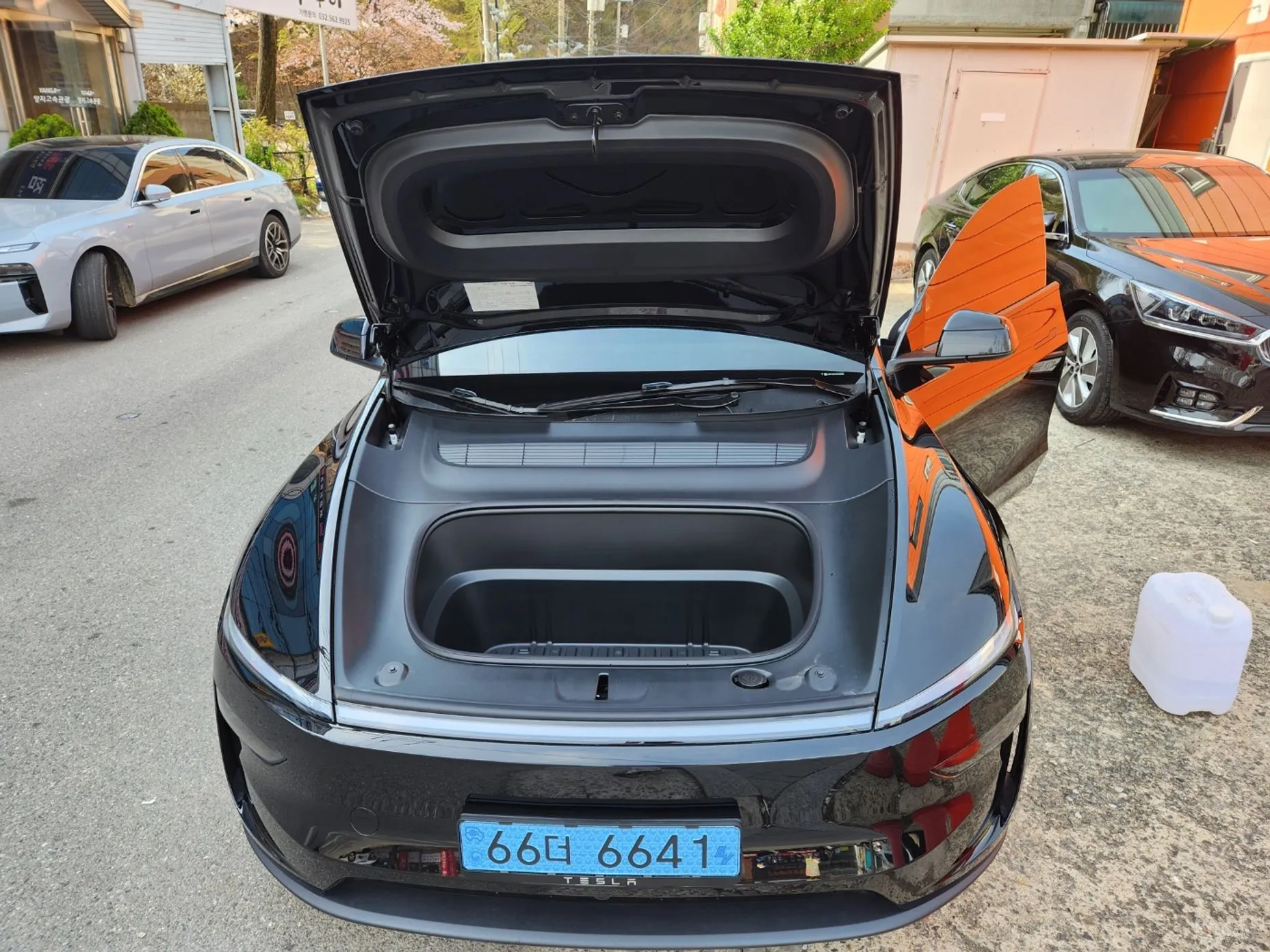 Tesla Model Y превью 17