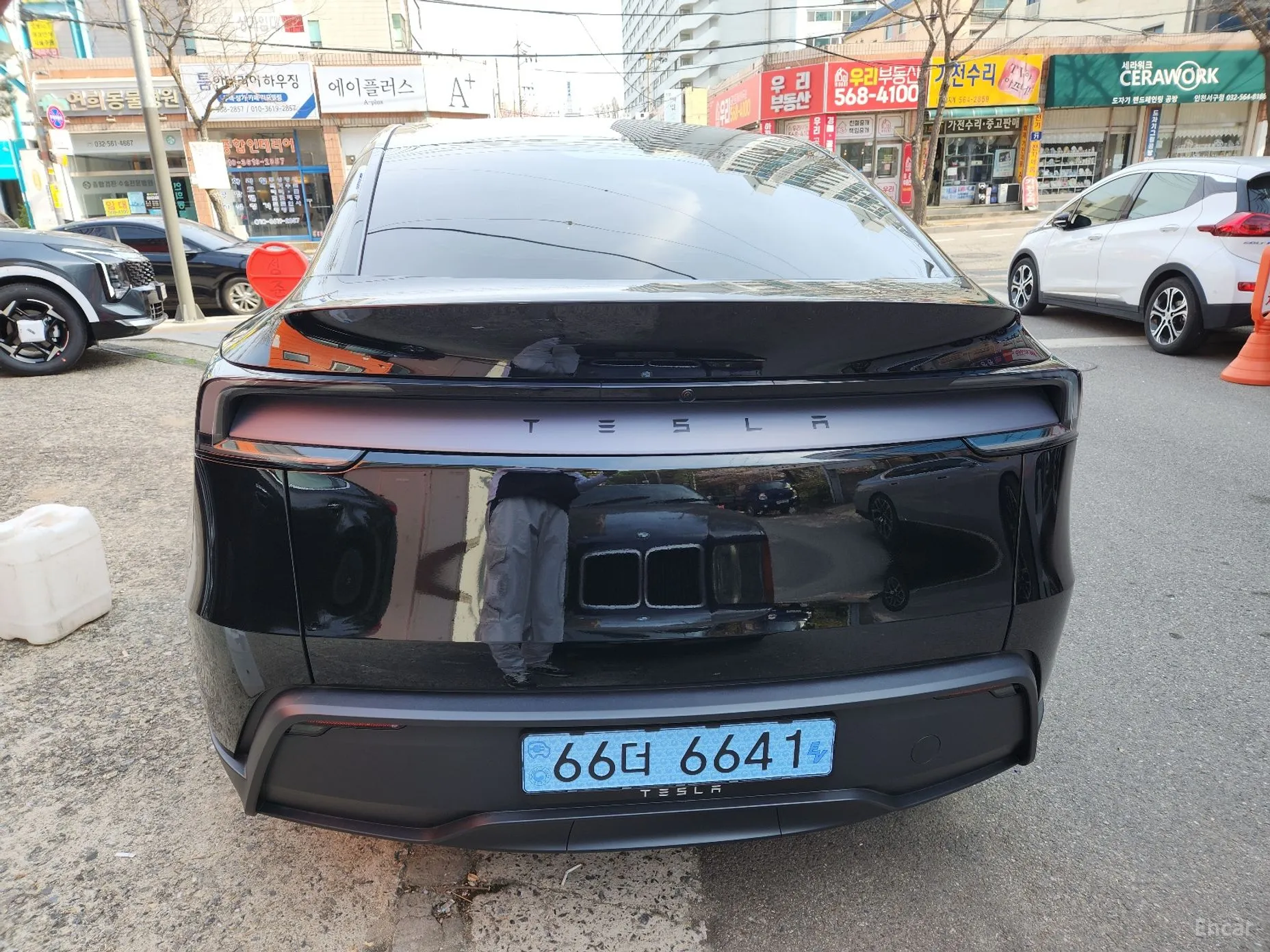 Tesla Model Y превью 7