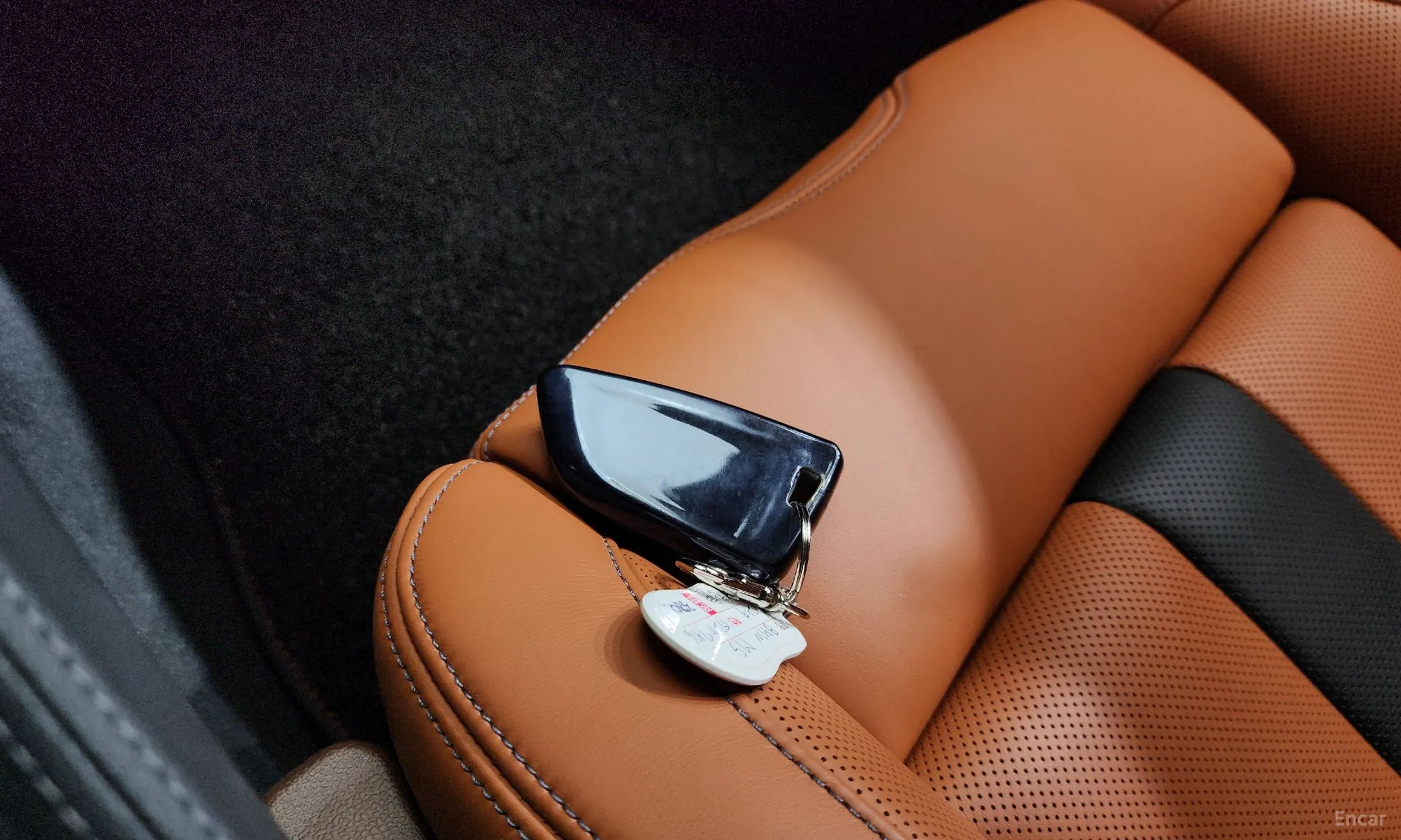 BMW M5 (F90) превью 14