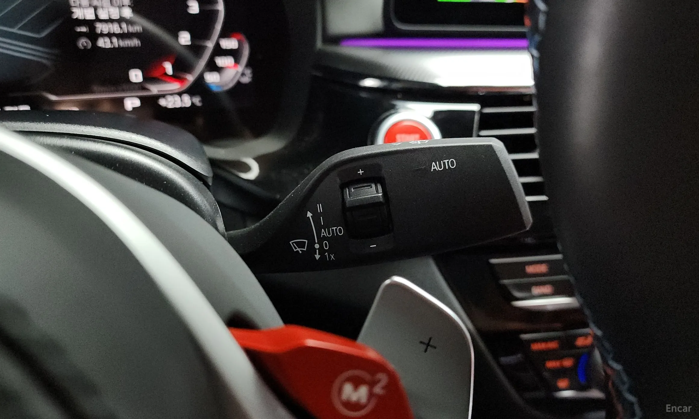 BMW M5 (F90) превью 20