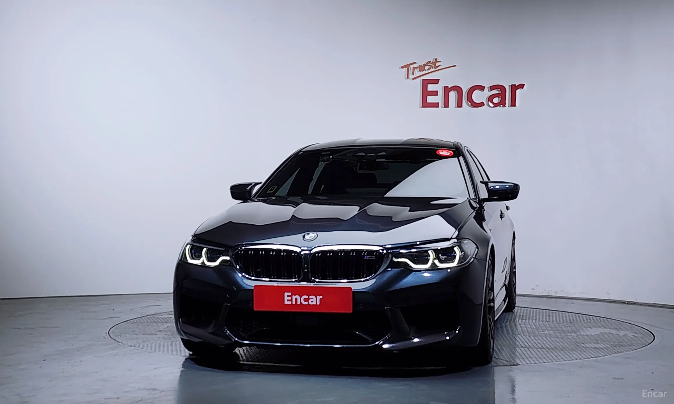 BMW M5 (F90) превью 3
