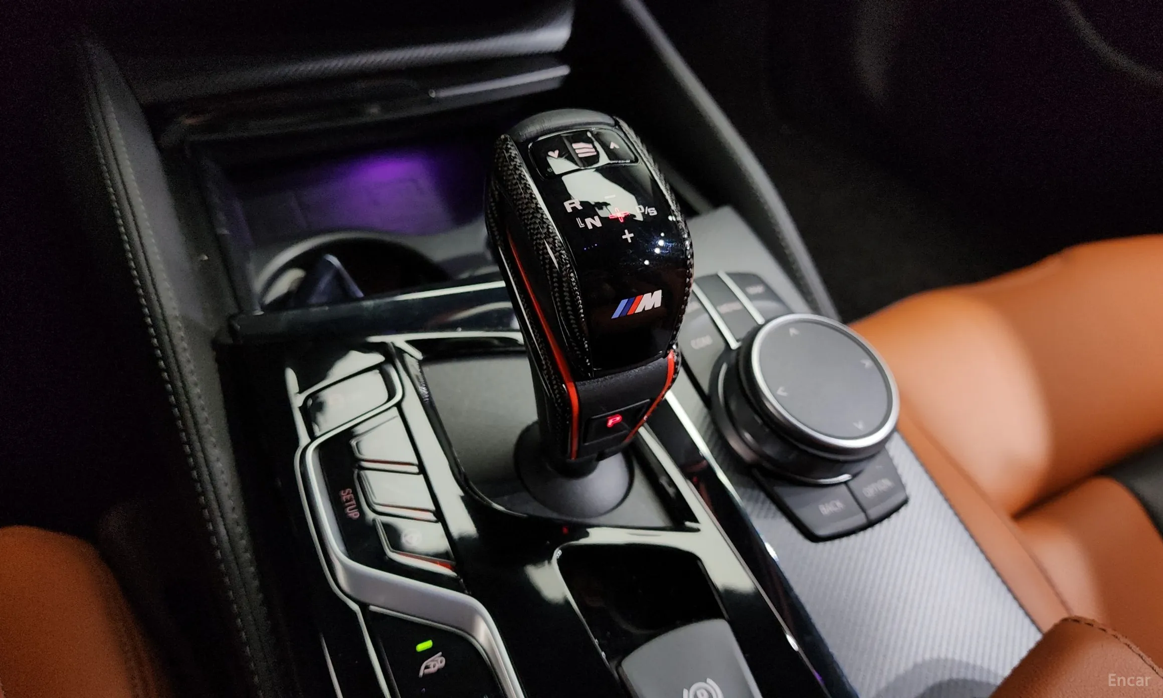 BMW M5 (F90) превью 9