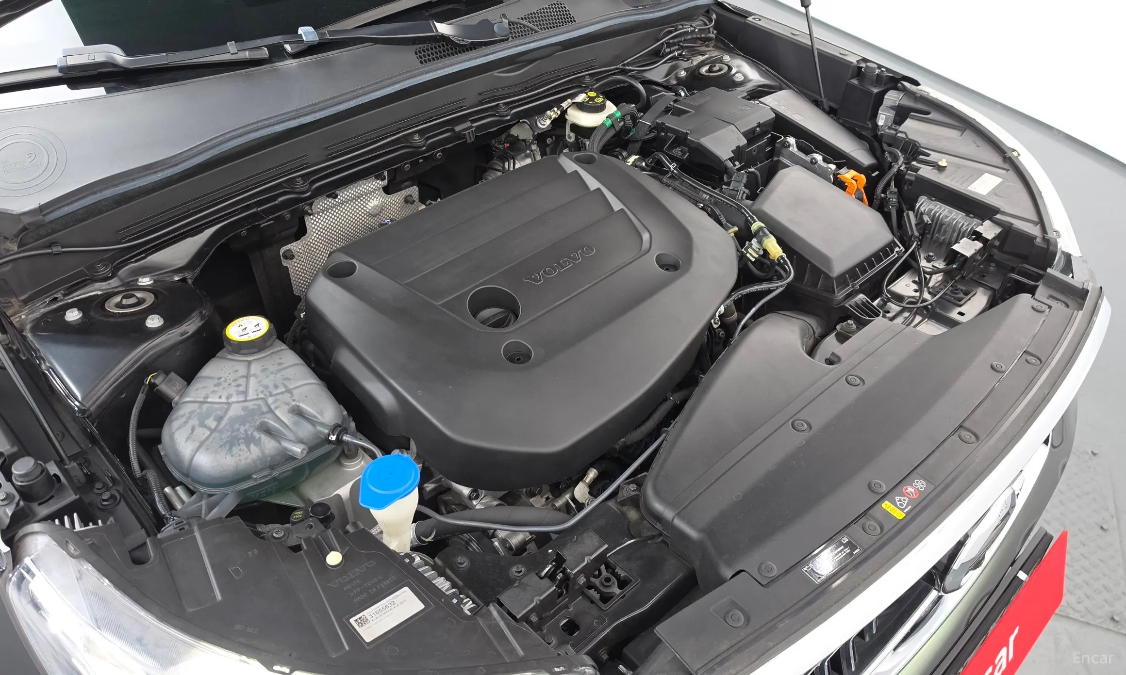 Volvo XC40 превью 6