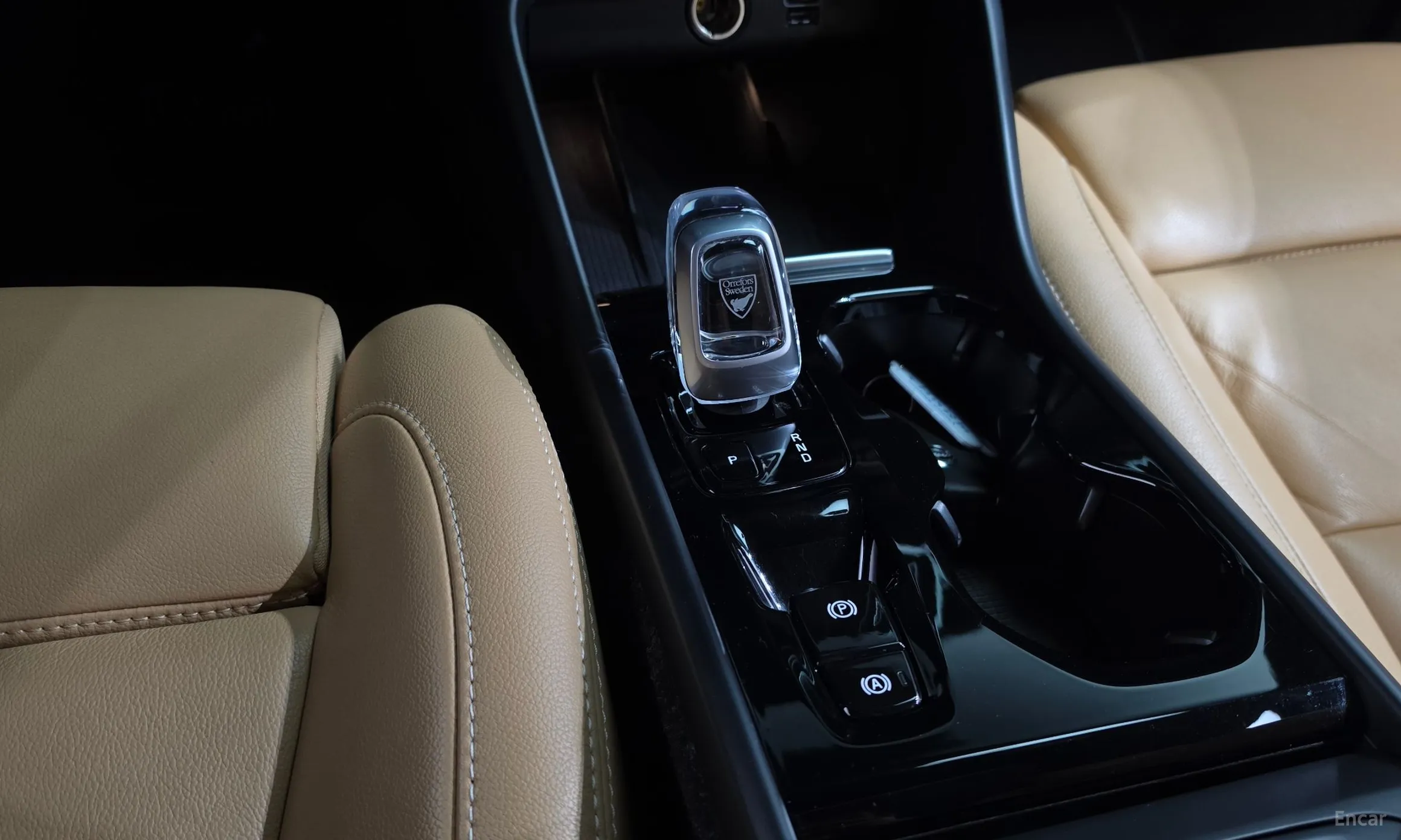 Volvo XC40 превью 9