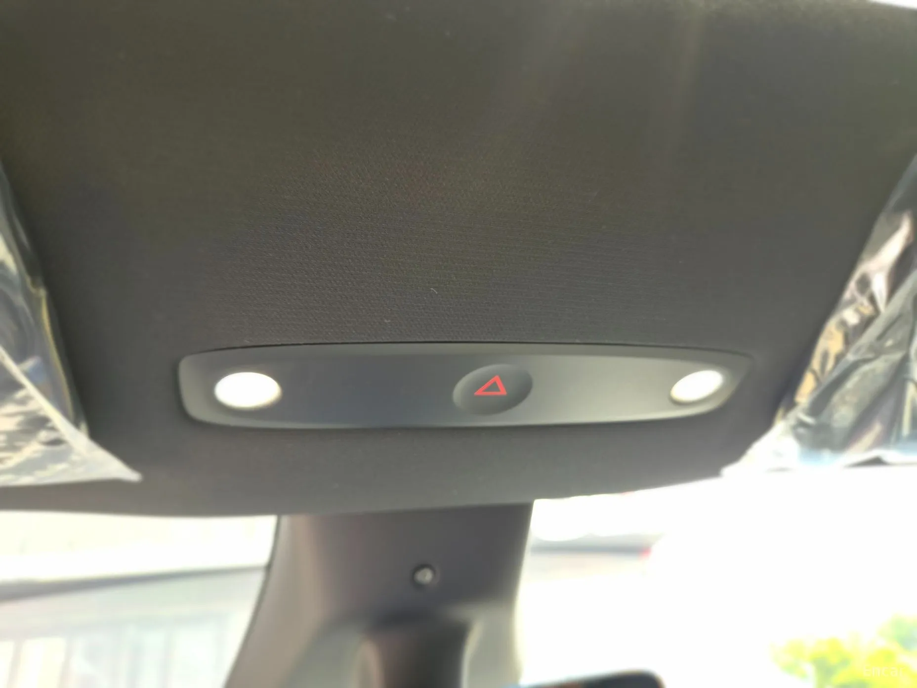 Tesla Model Y превью 13