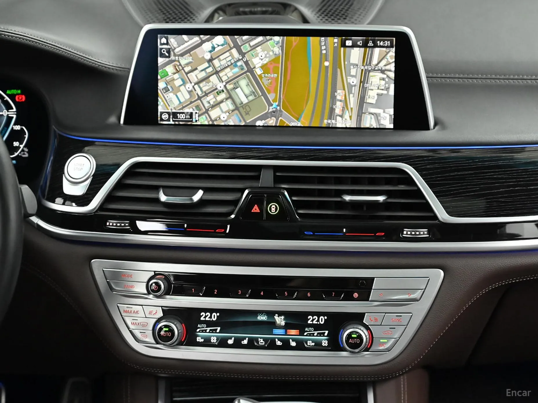 BMW 7 Series (G11) превью 14
