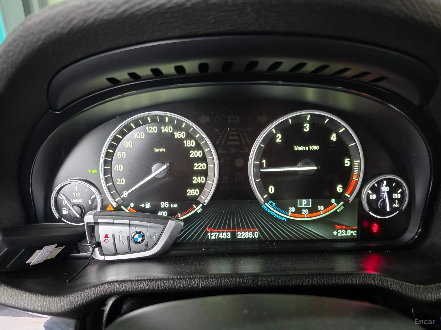 BMW X4 (F26) превью 9