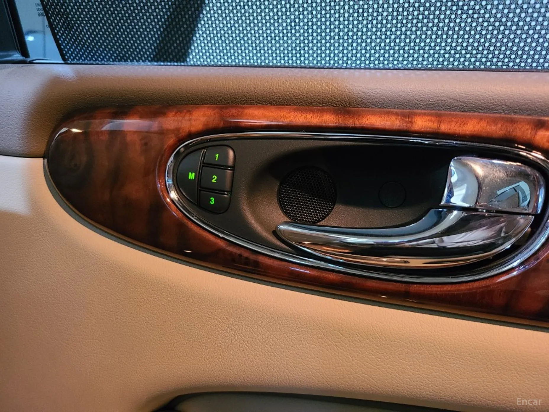 Jaguar New XJ превью 12