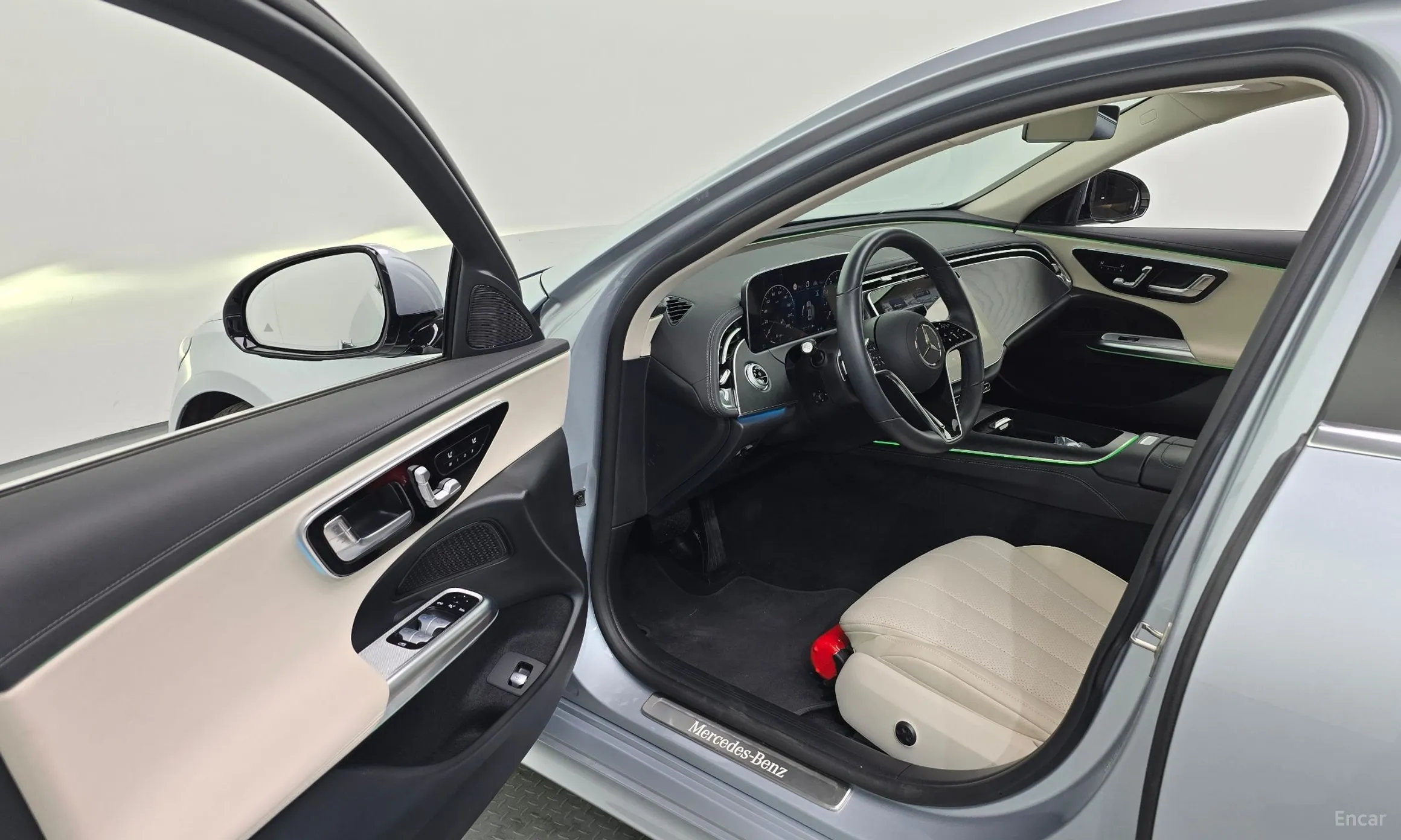 Mercedes Benz E-Class W214 превью 10