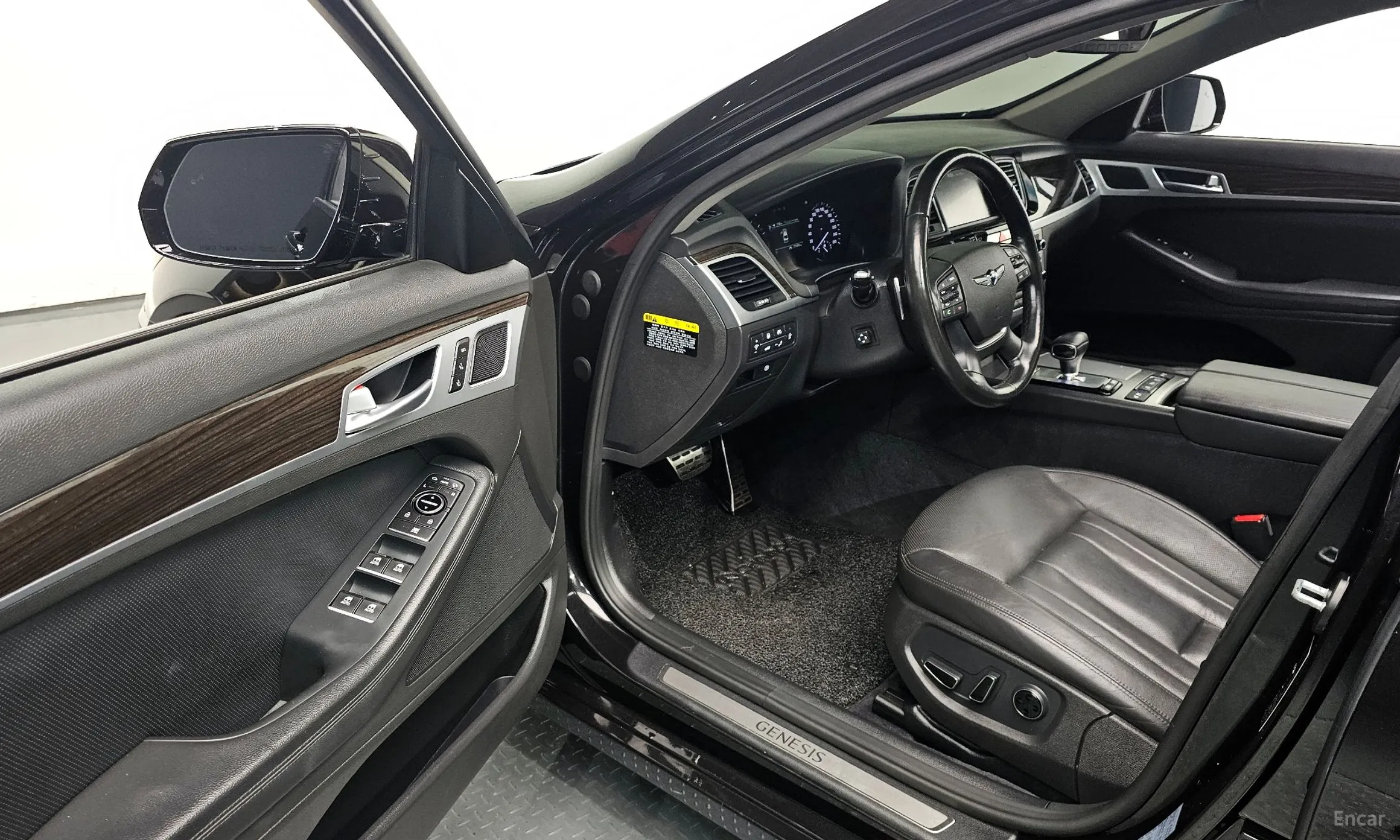 Genesis G80 превью 10