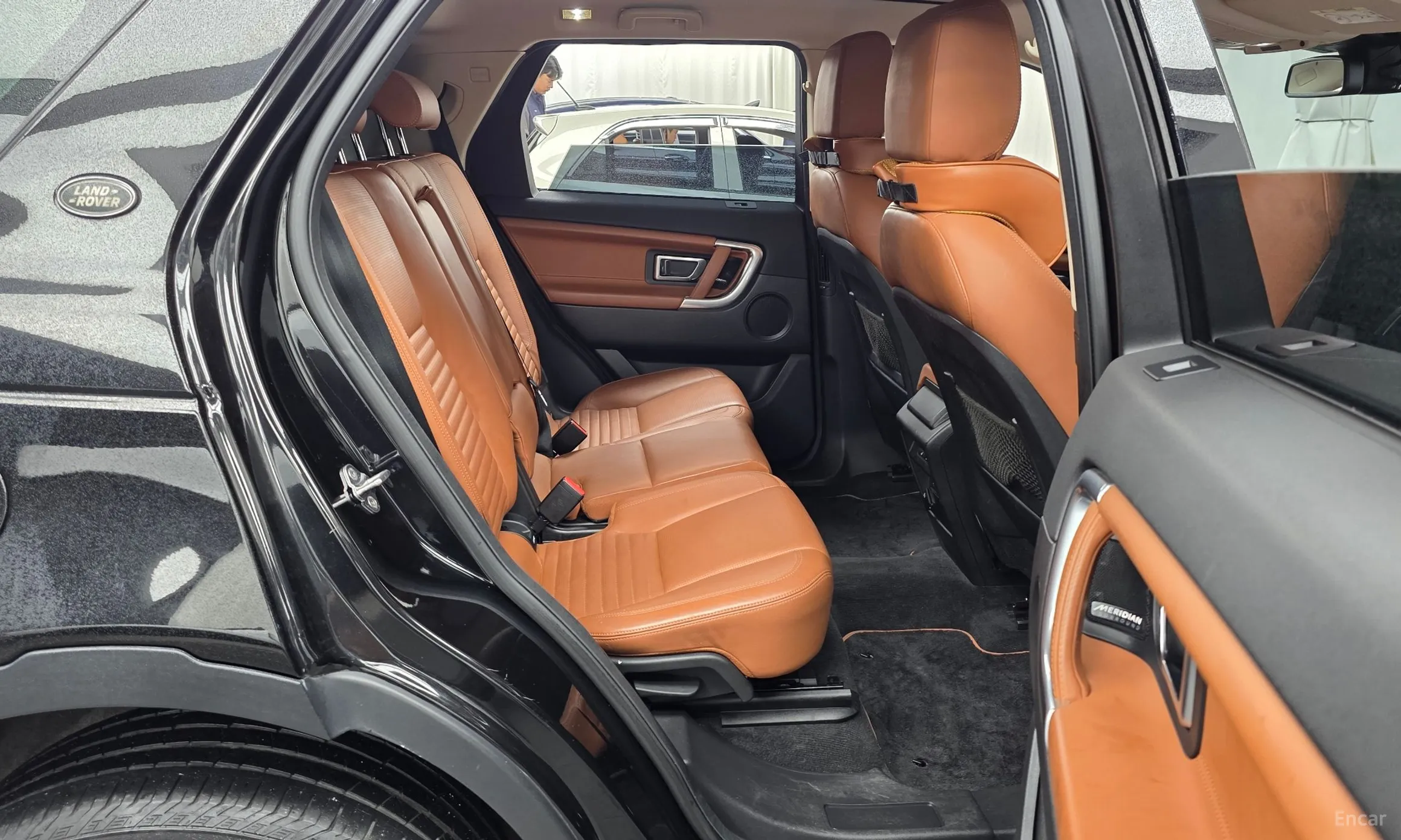 Land Rover Discovery Sports превью 12
