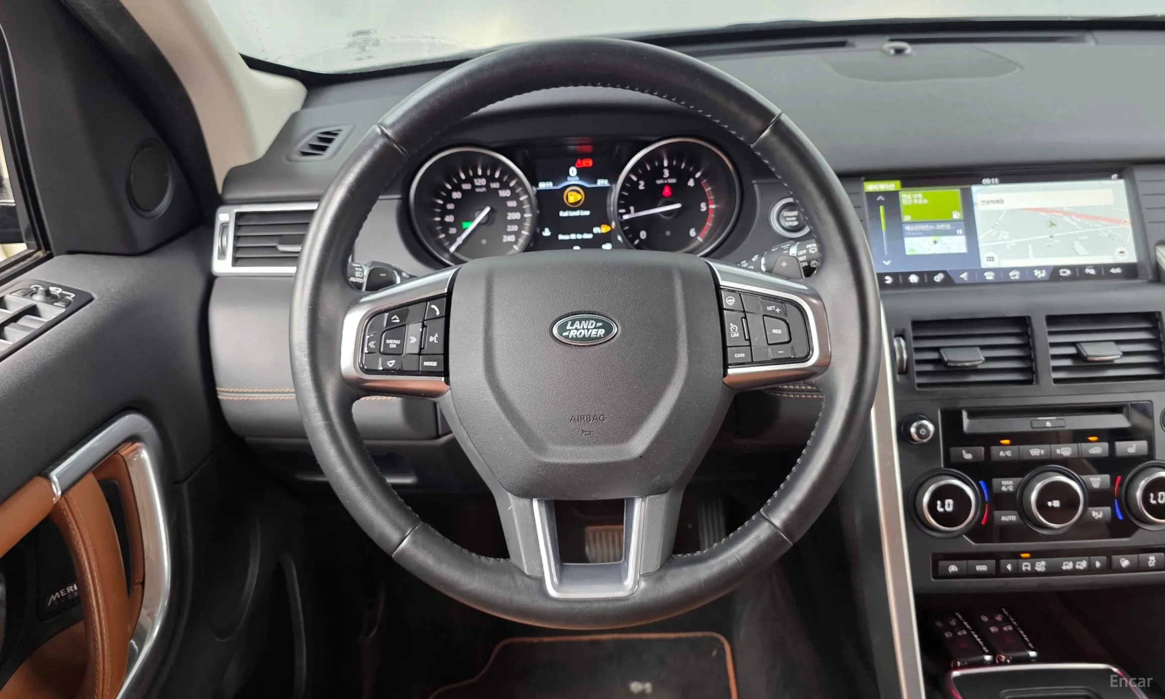 Land Rover Discovery Sports превью 13
