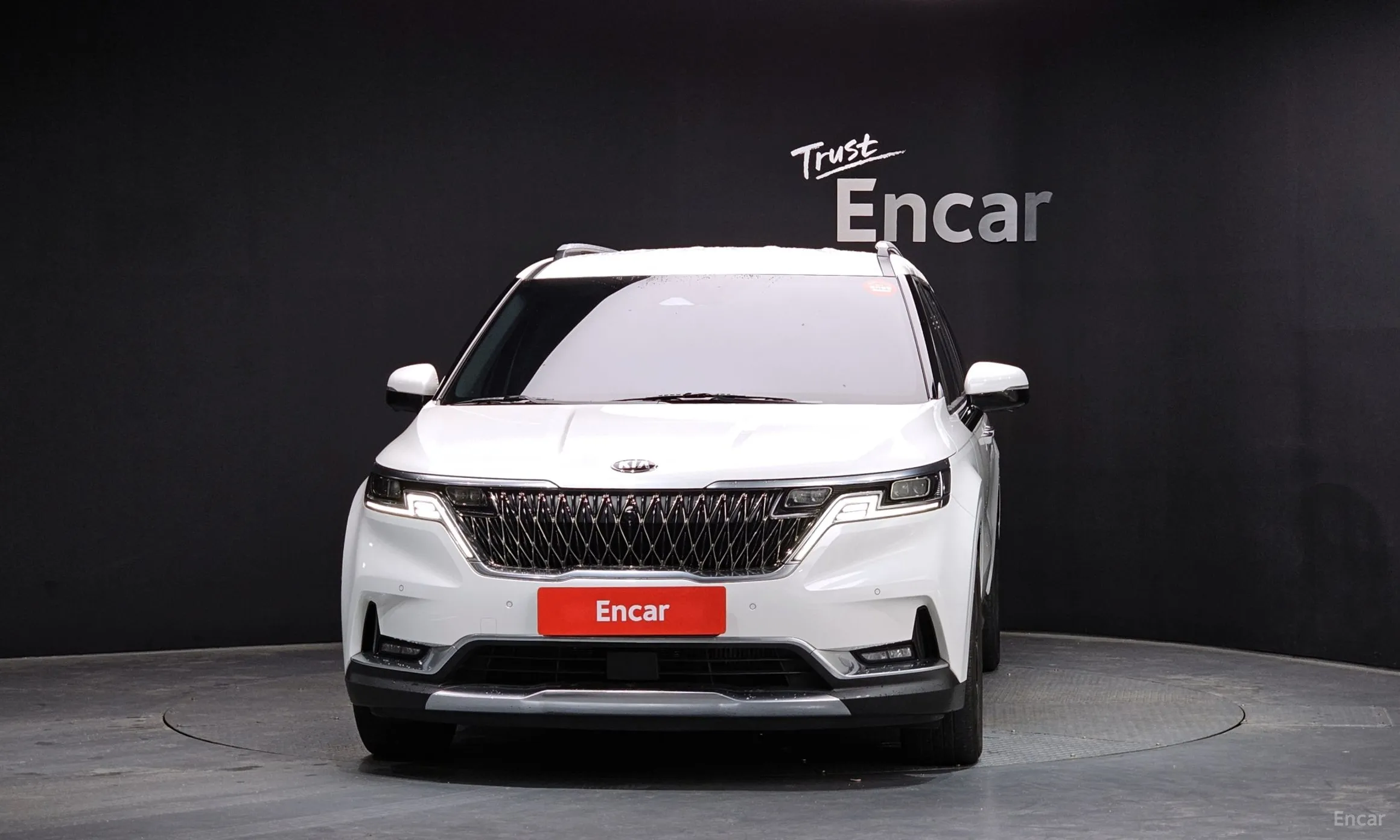 Kia Carnival Gen 4 превью 3