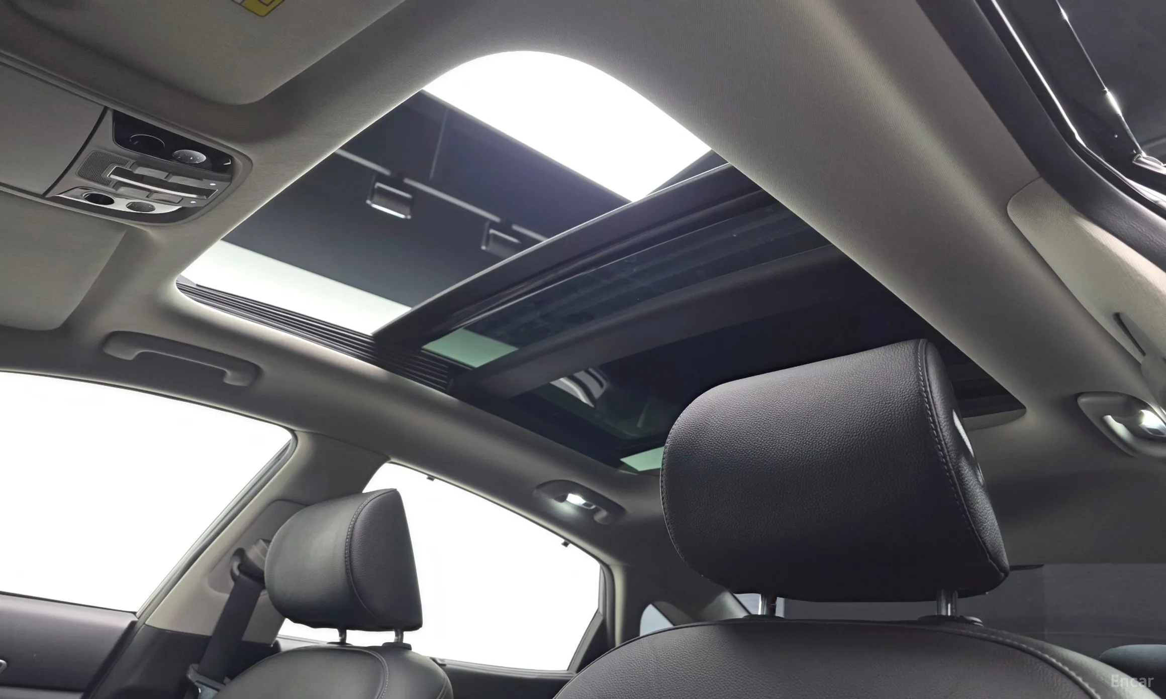 Kia K7 Premier превью 17