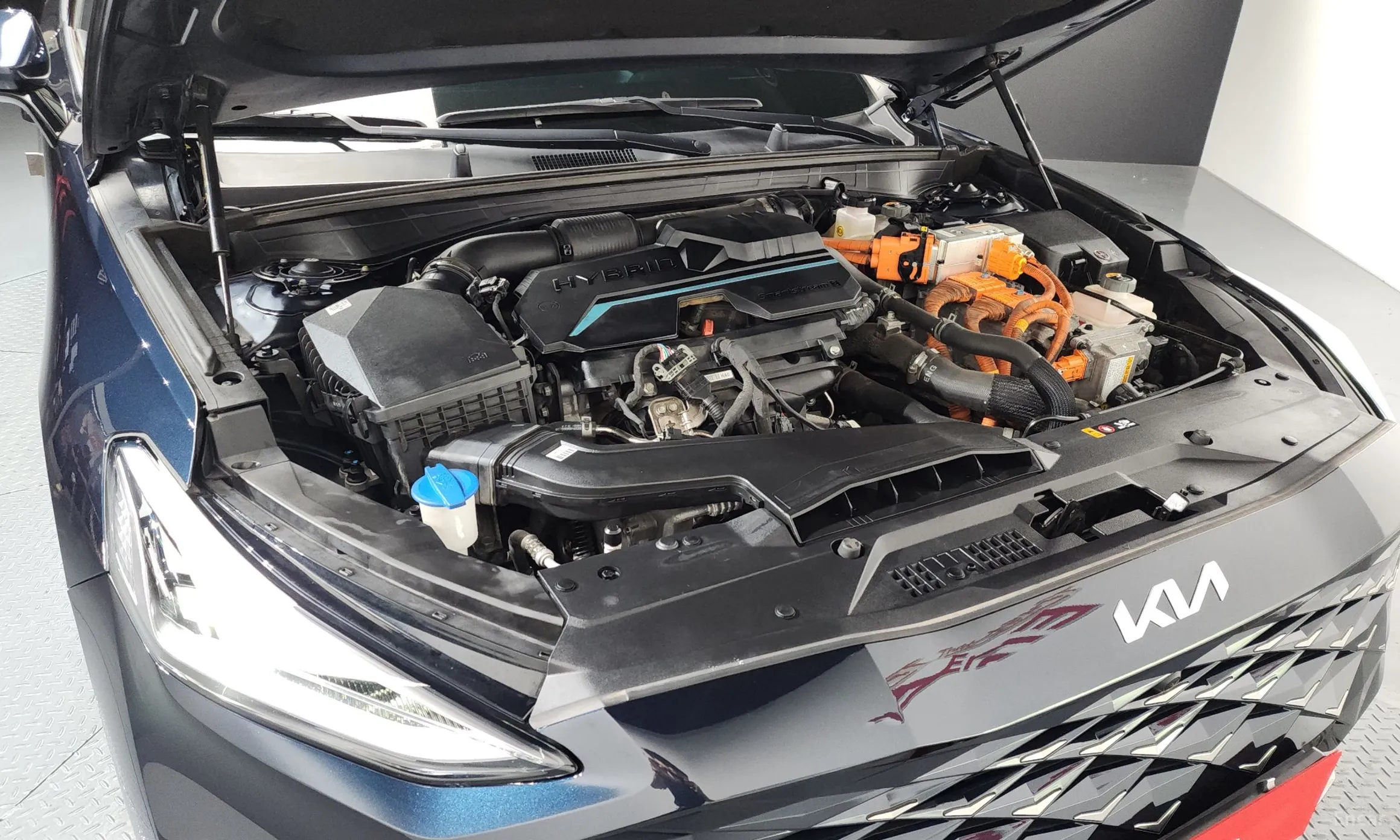 Kia K8 Hybrid превью 6