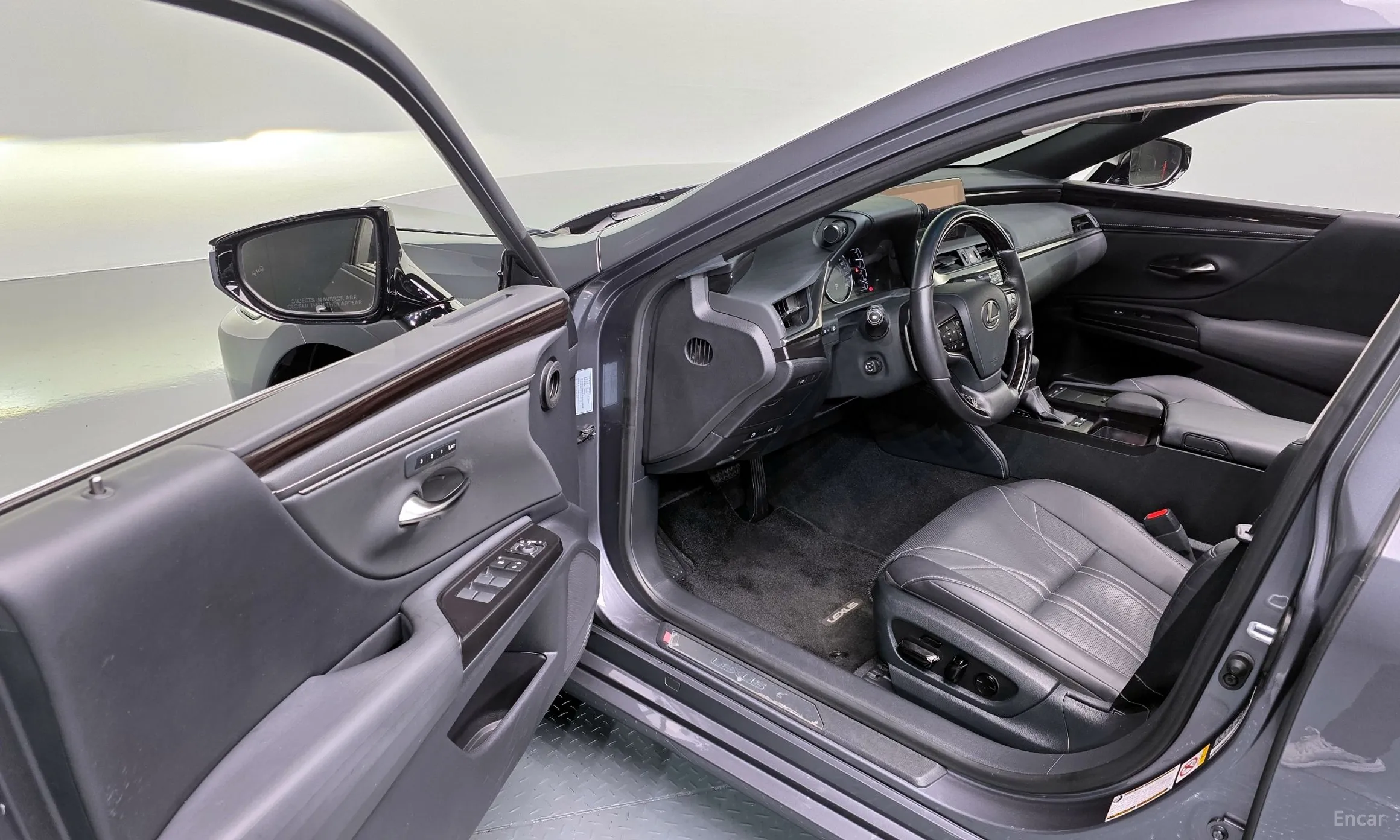 Lexus ES300h 7th Generation превью 10