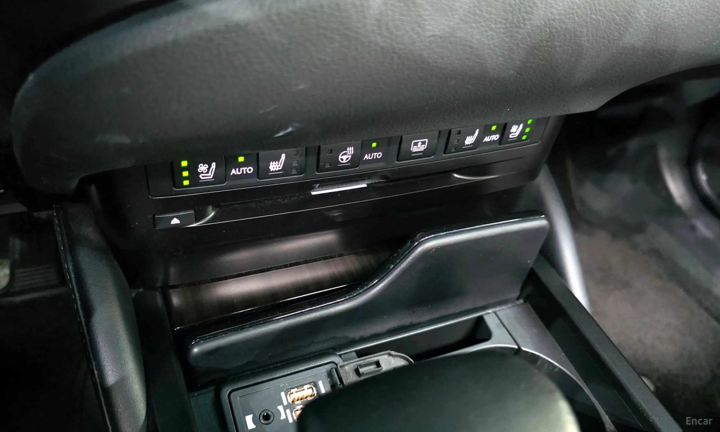 Lexus ES300h 7th Generation превью 19