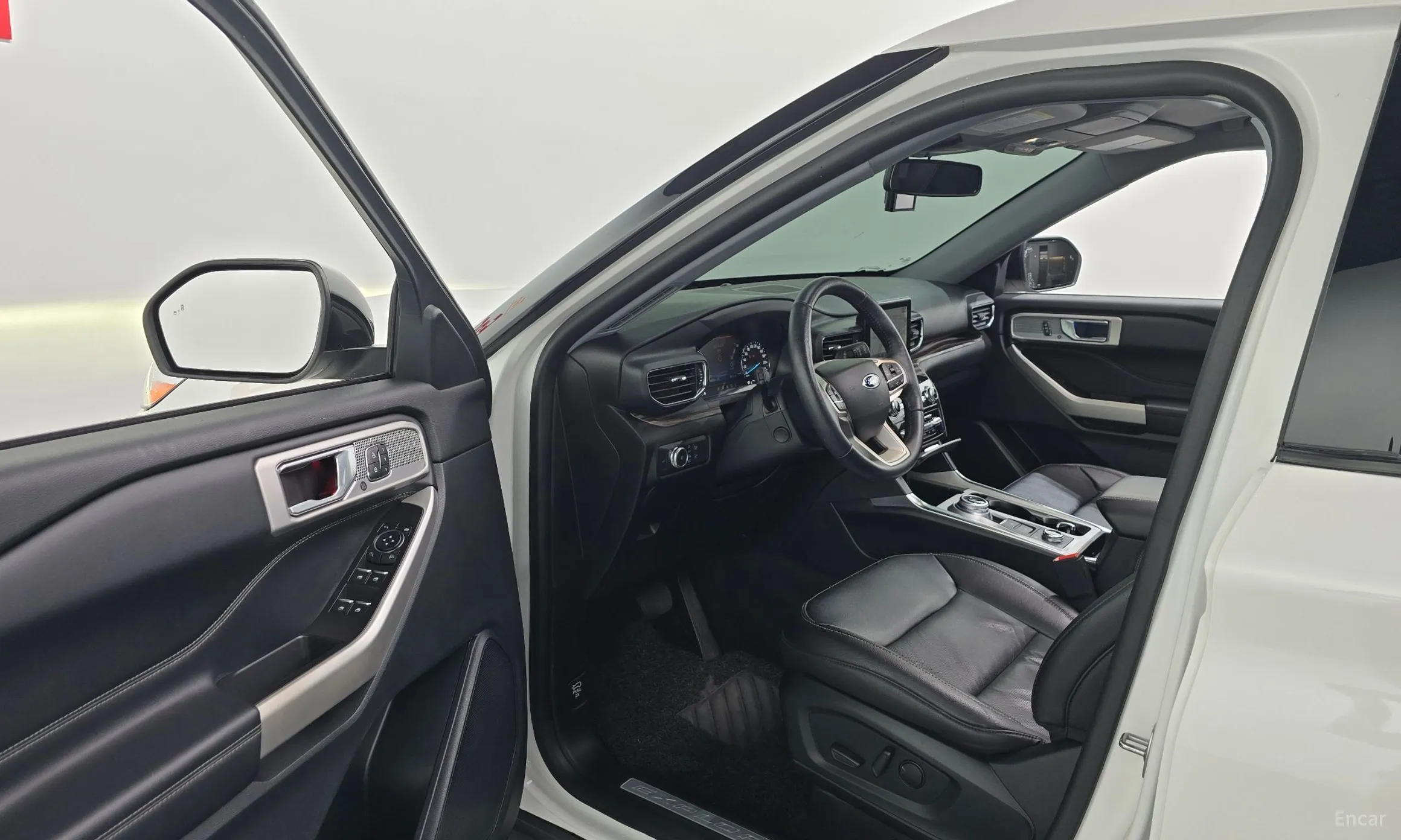 Ford Explorer 6th Generation превью 10