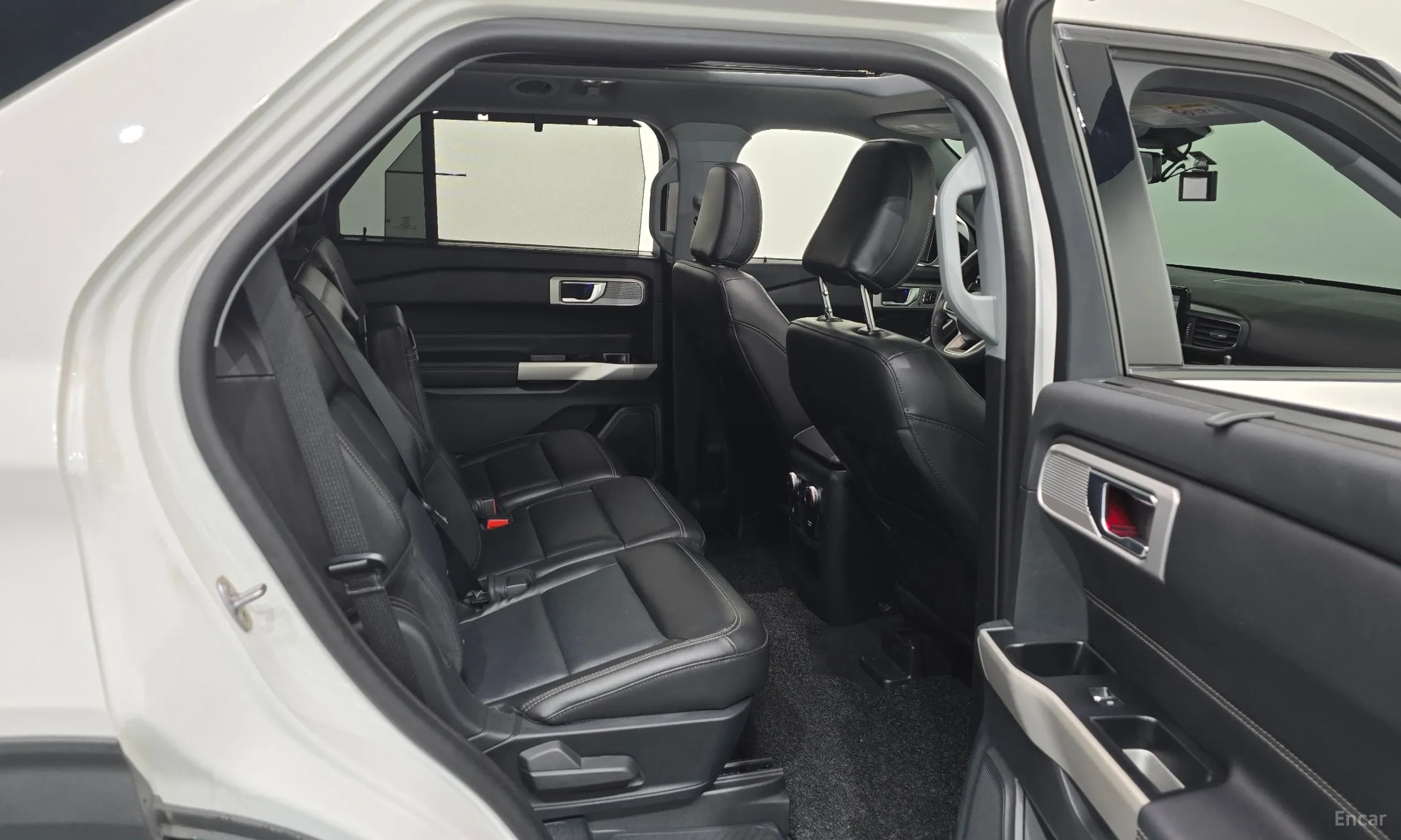 Ford Explorer 6th Generation превью 12