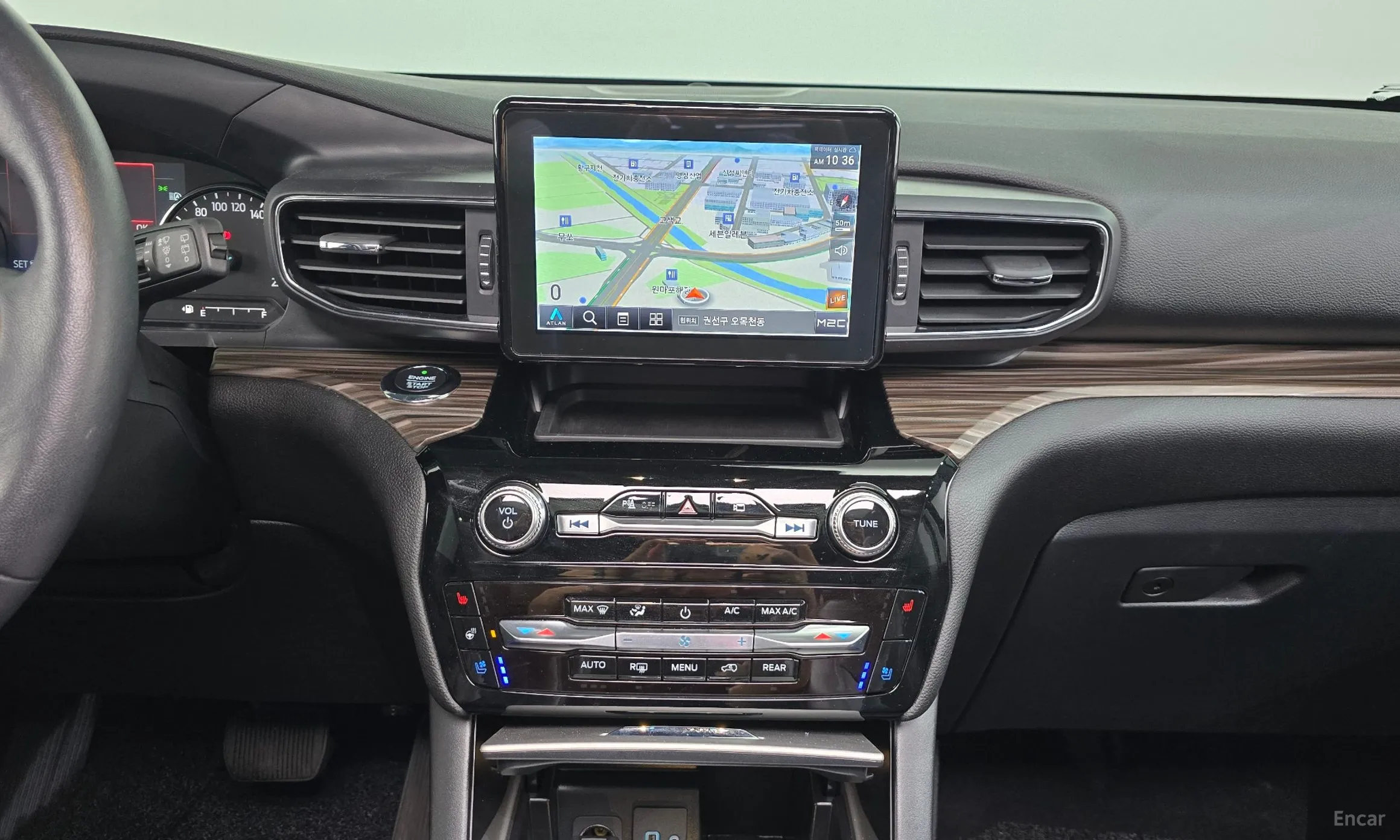 Ford Explorer 6th Generation превью 17